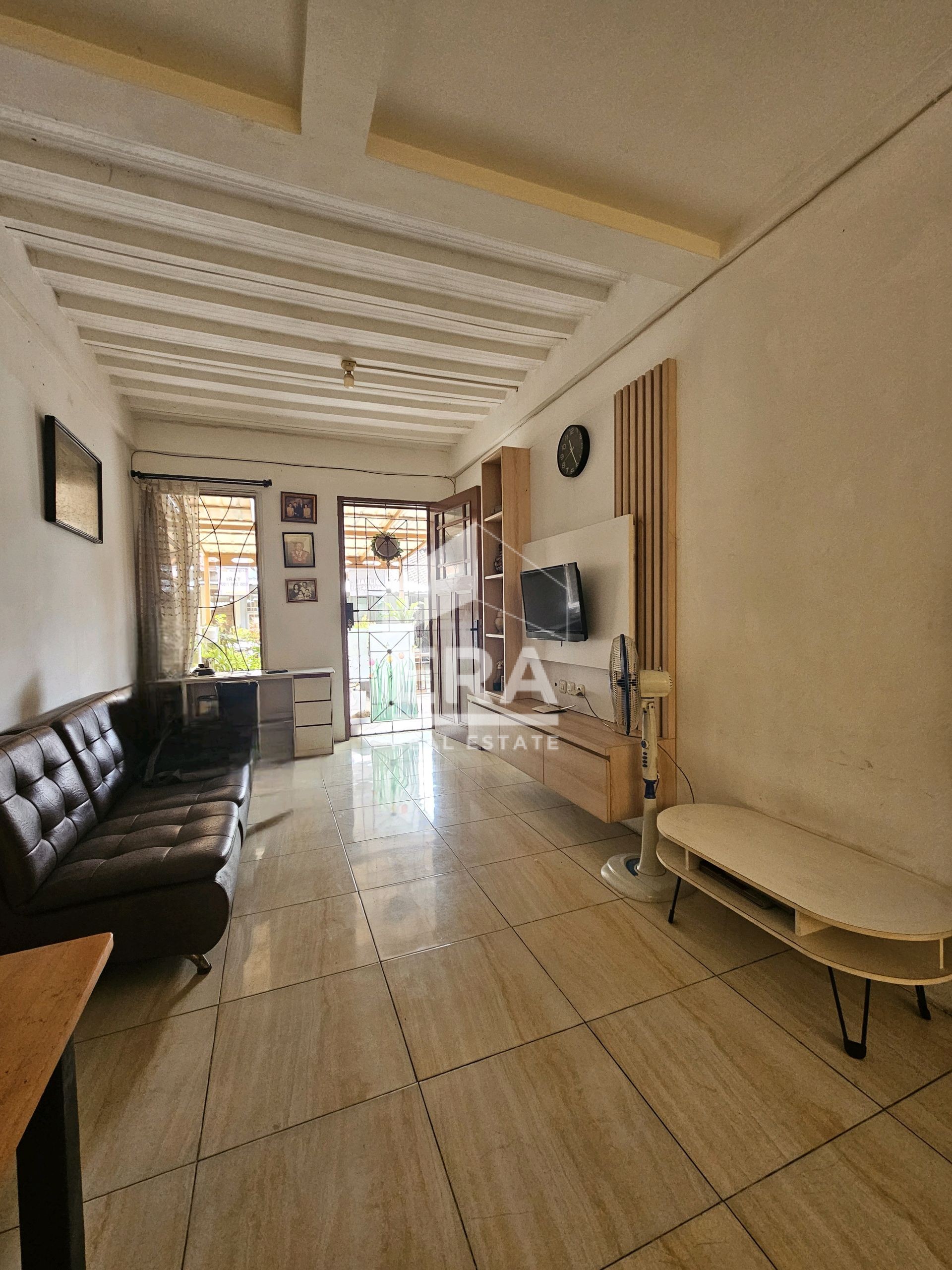 interior 2