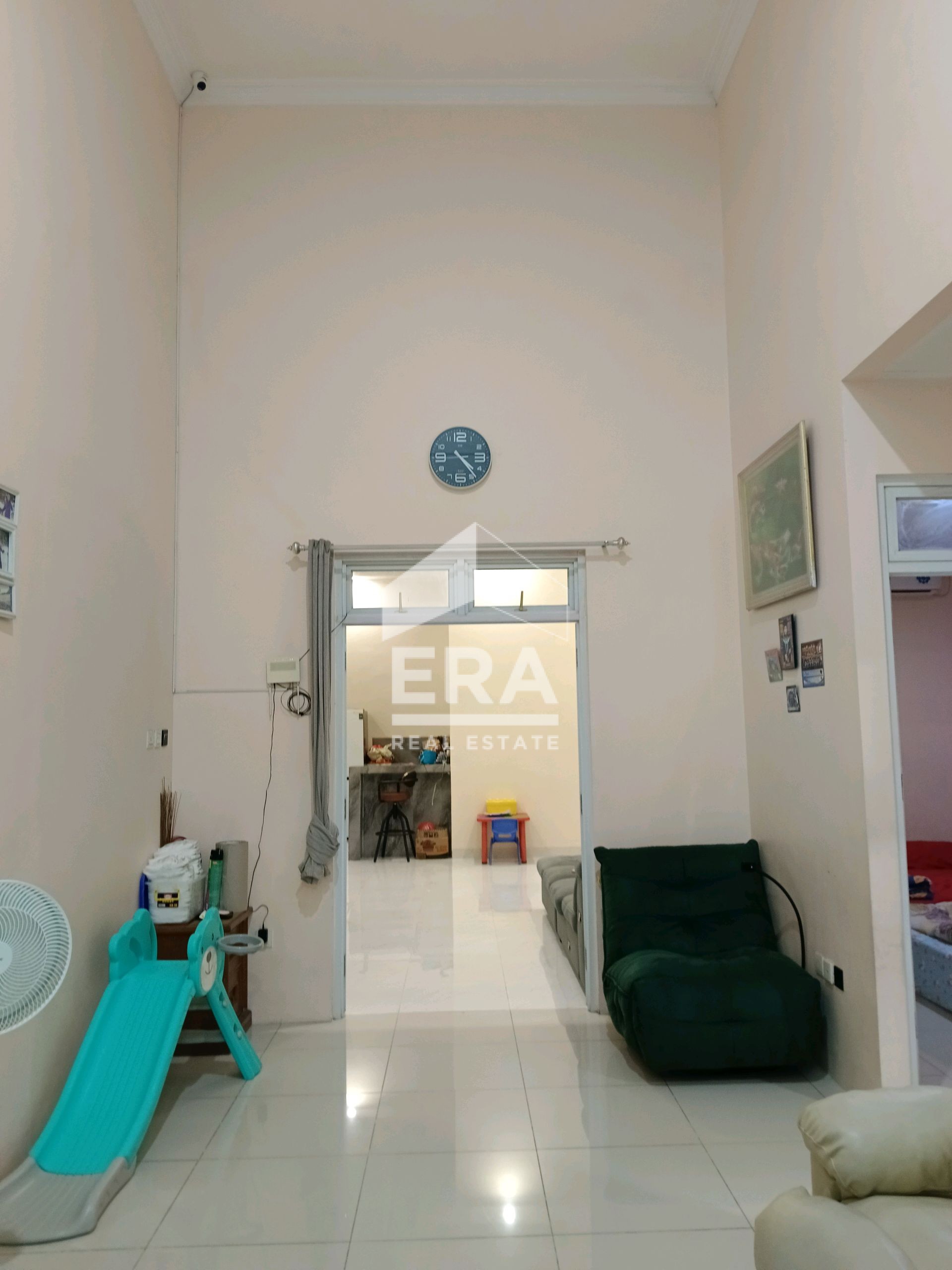 interior 2