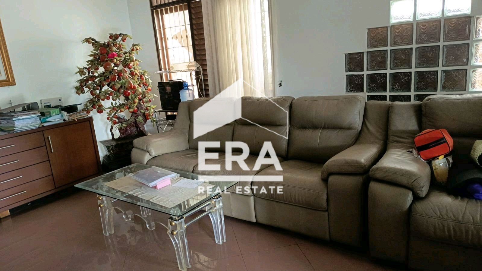 interior 6