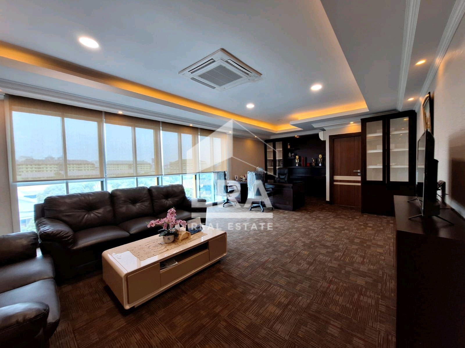 interior 4