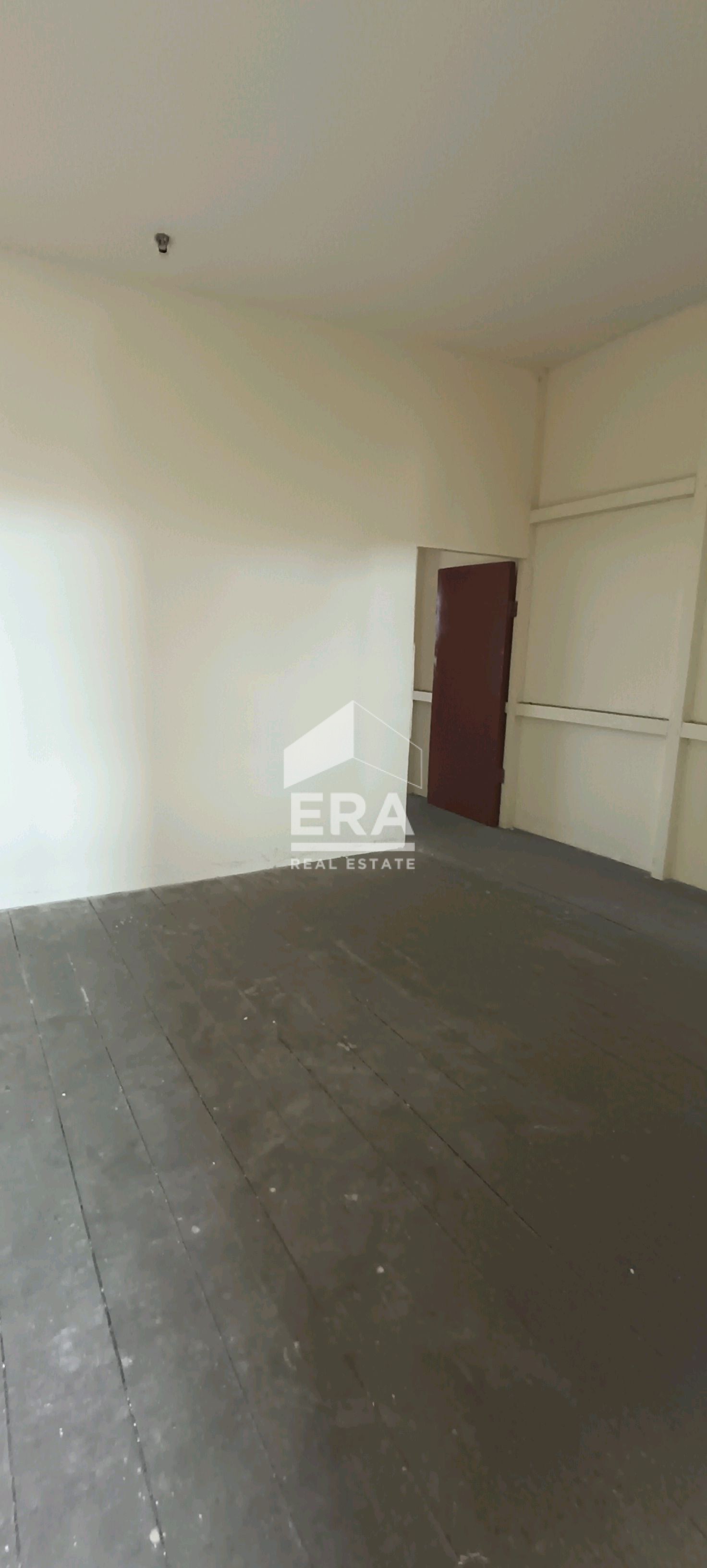 interior 6
