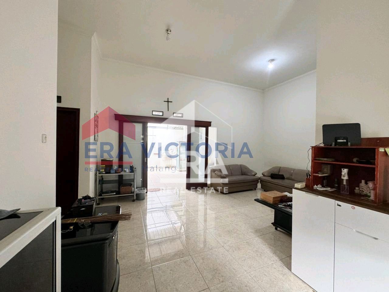 interior 9