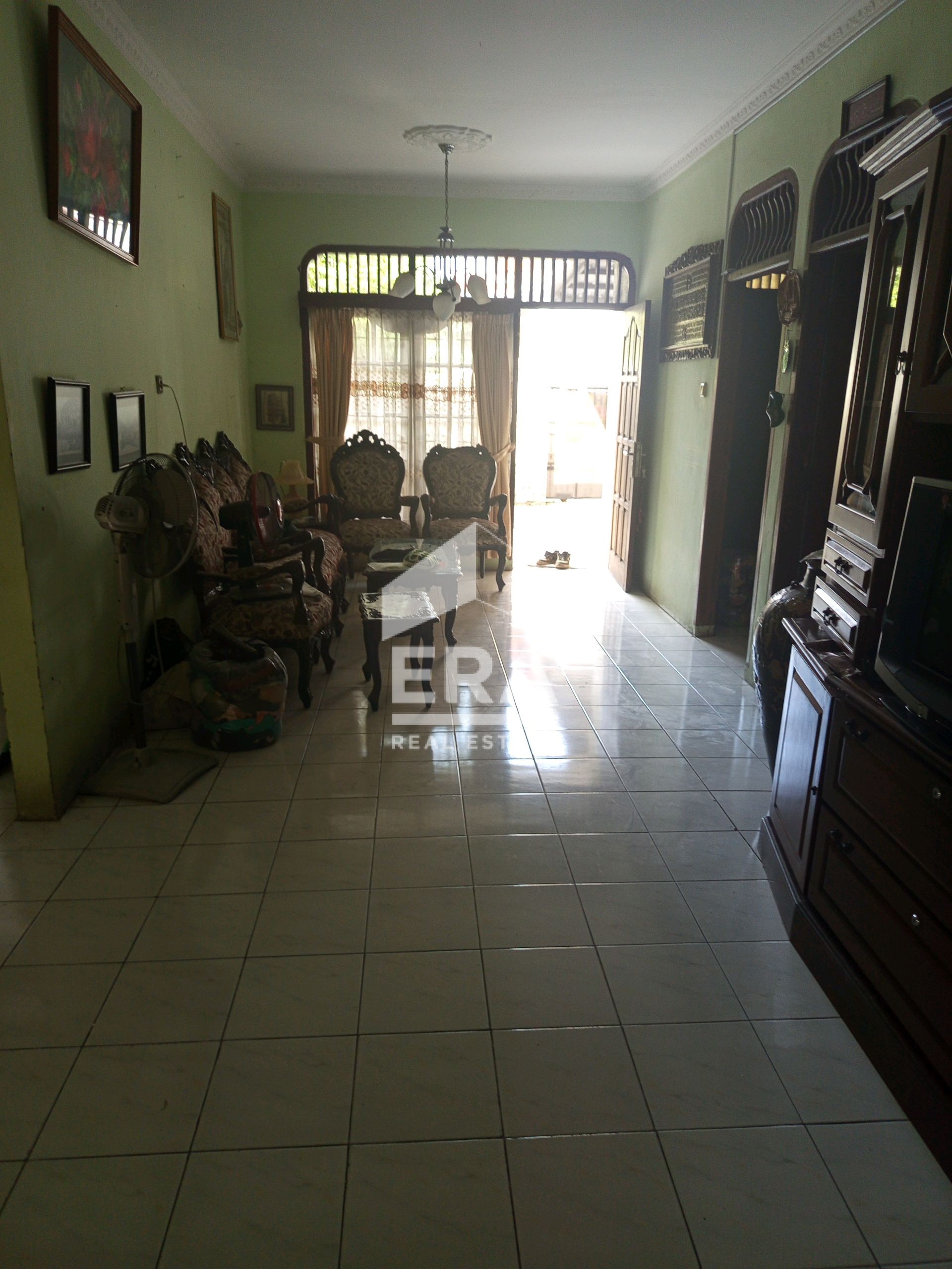 interior 6