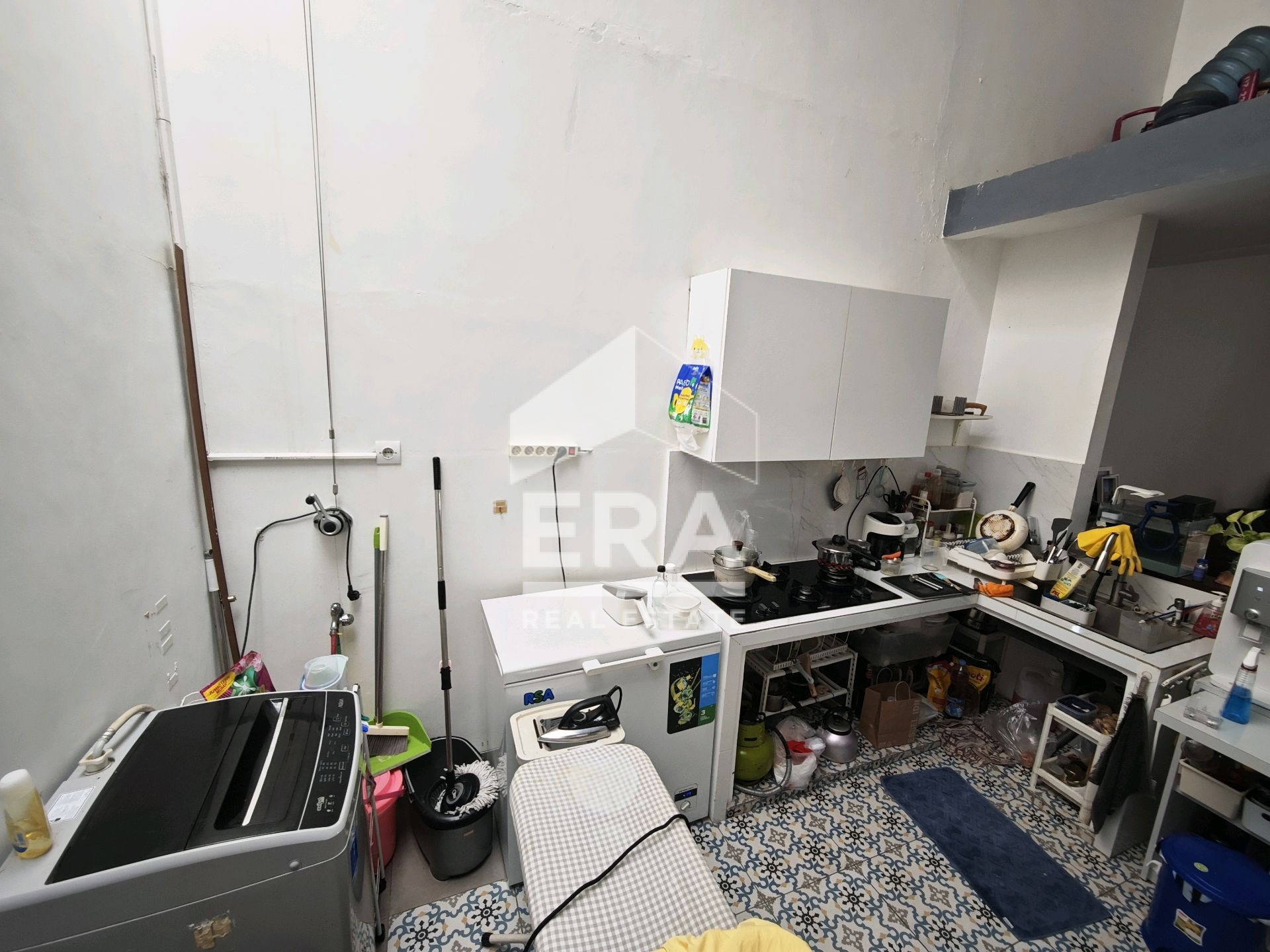 interior 9