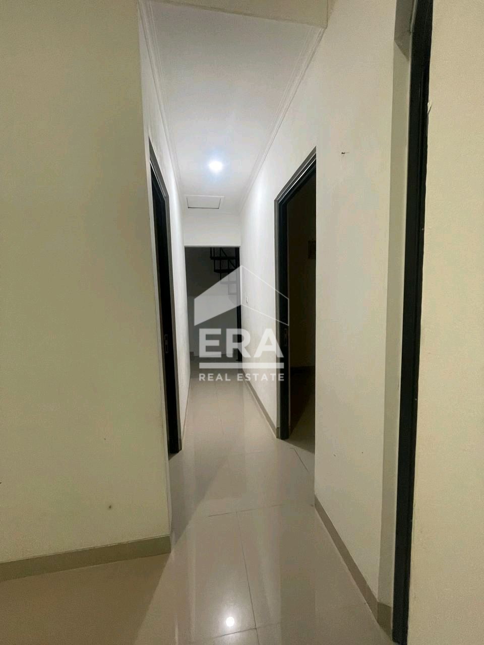 interior 8