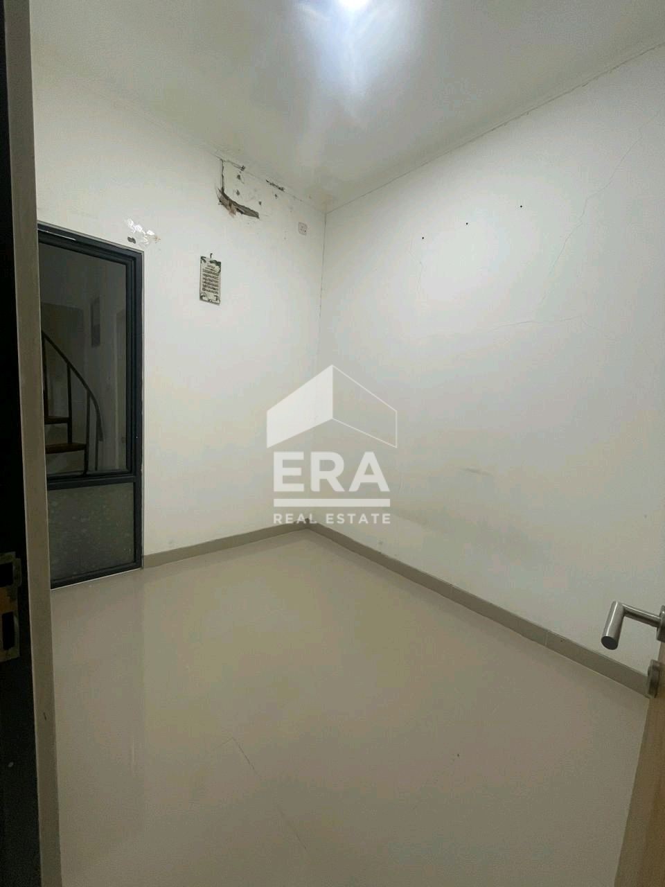 interior 10
