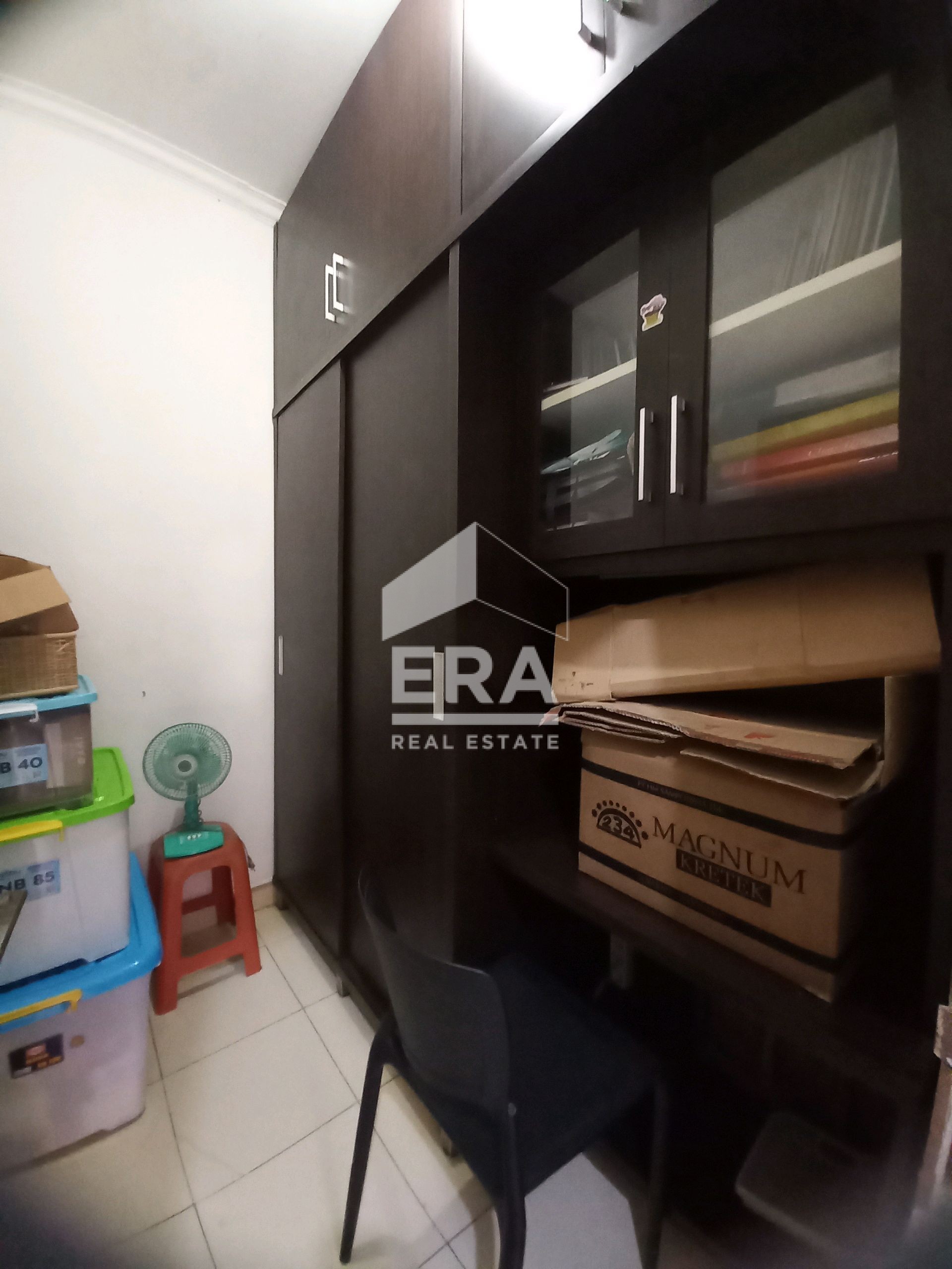 interior 8