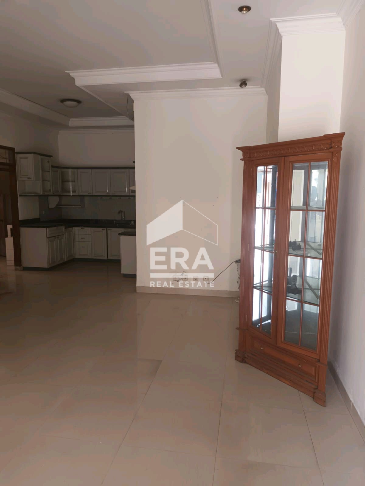 interior 3