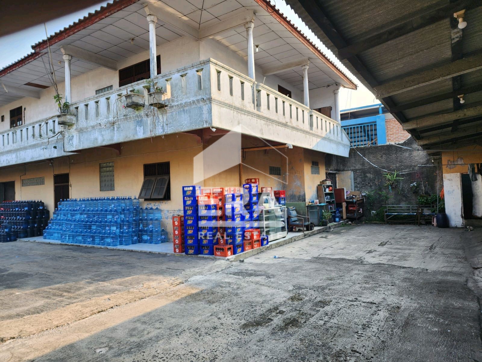 interior 3