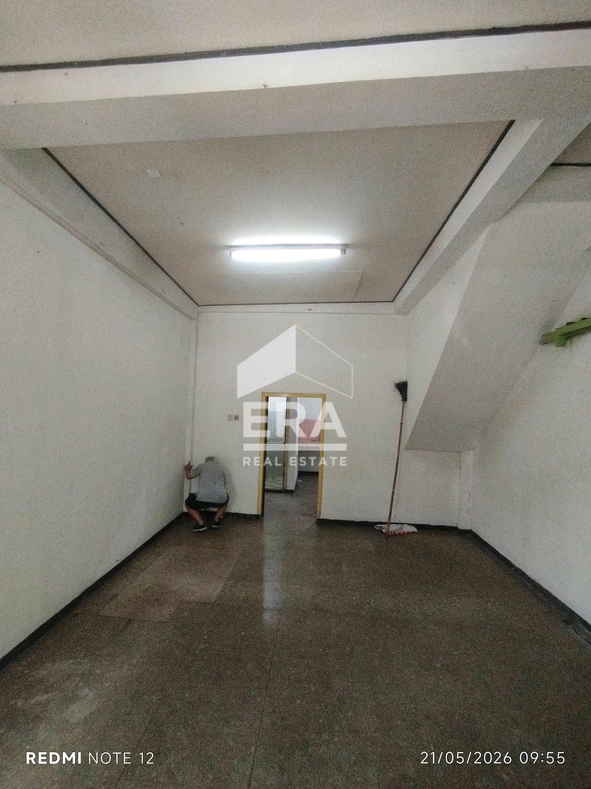 interior 9