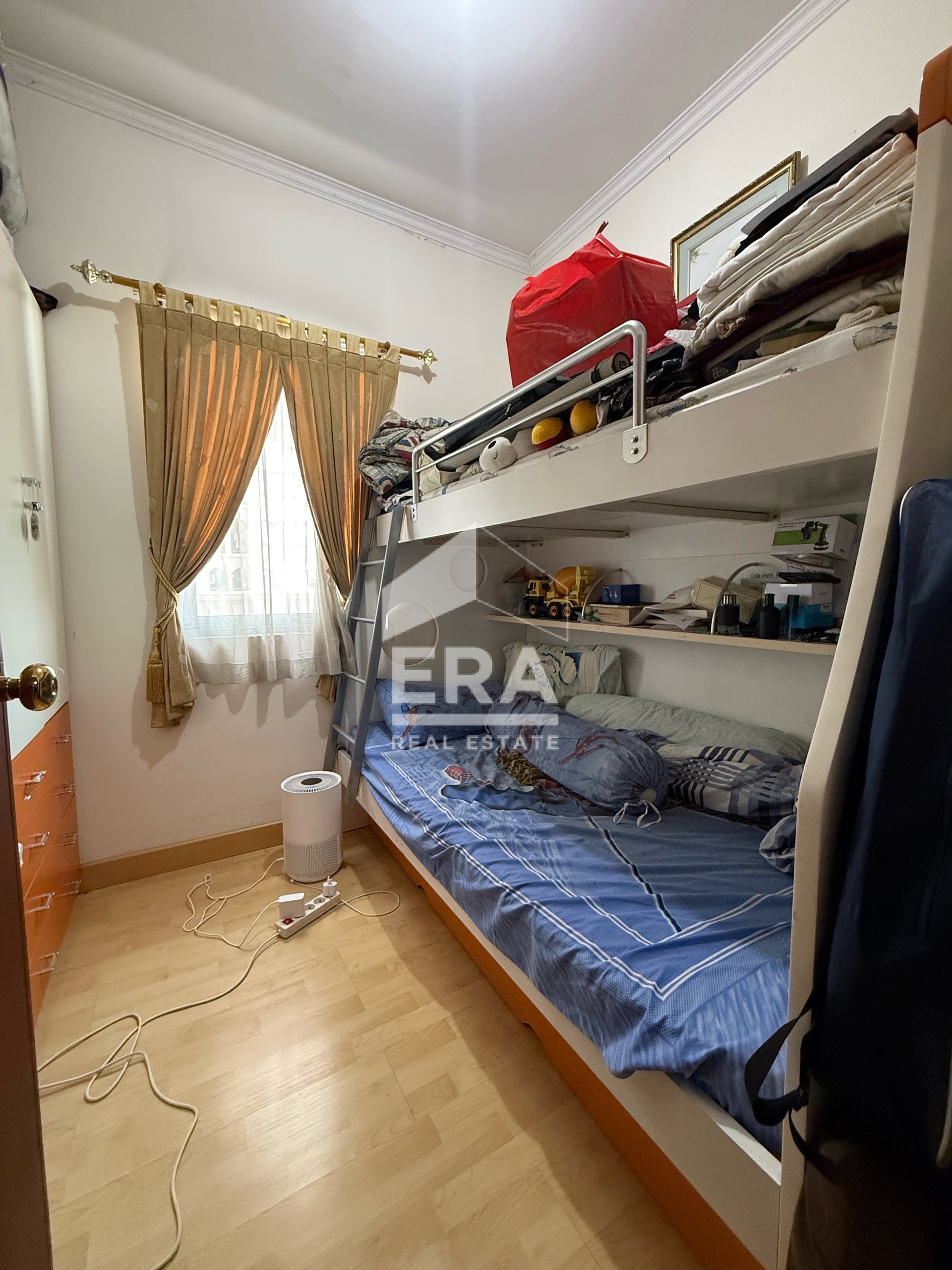 interior 6