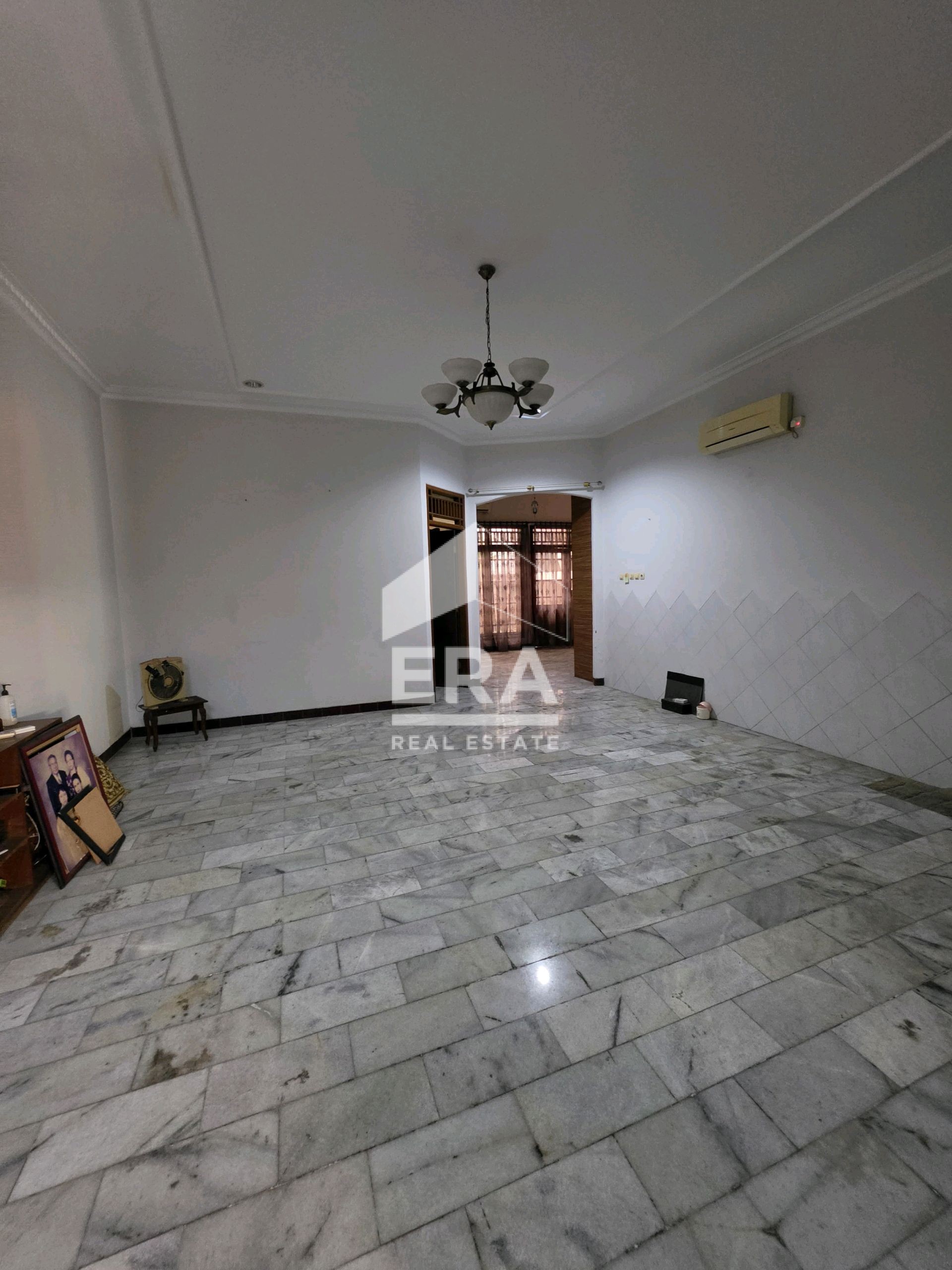 interior 2