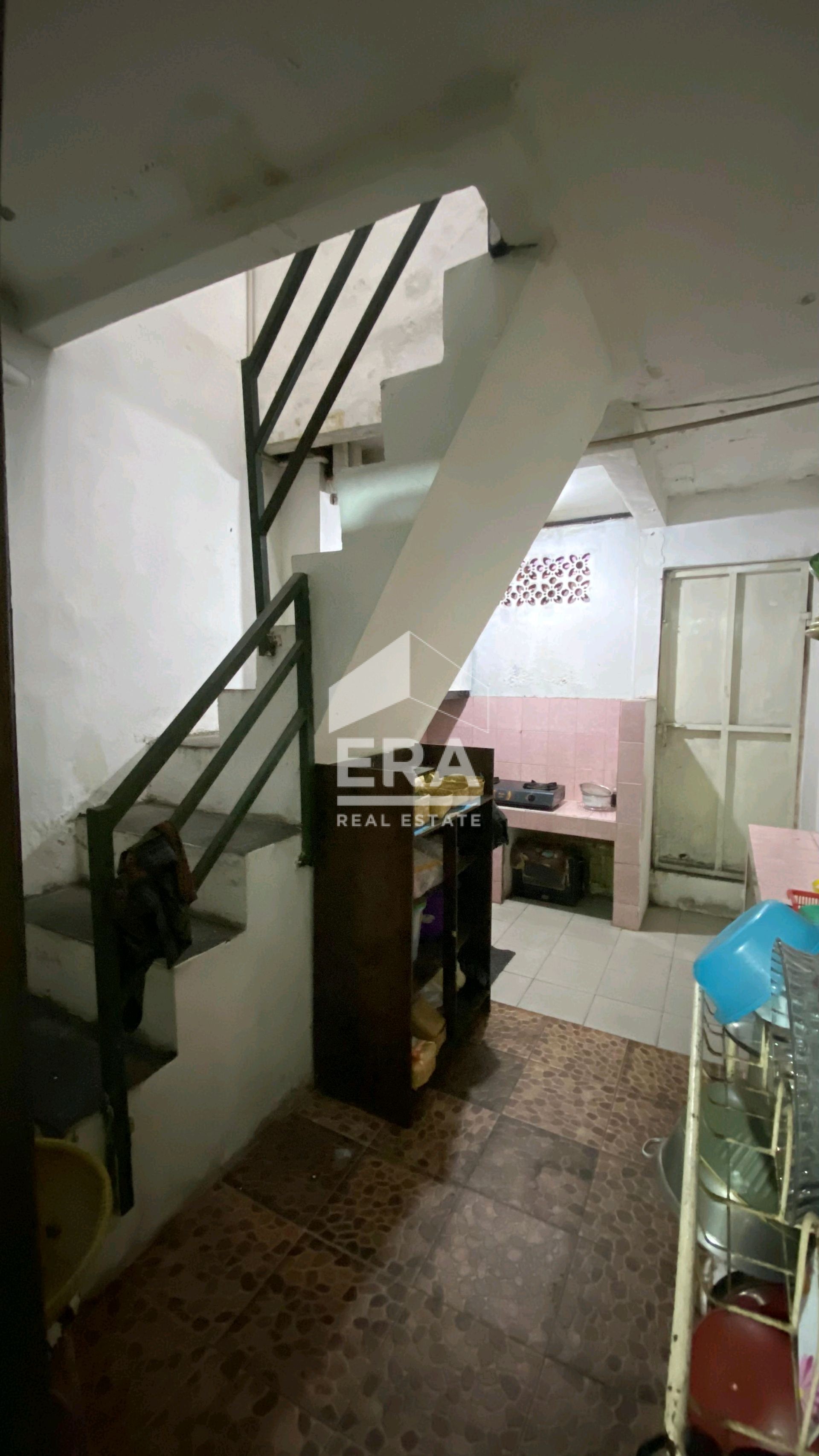 interior 7
