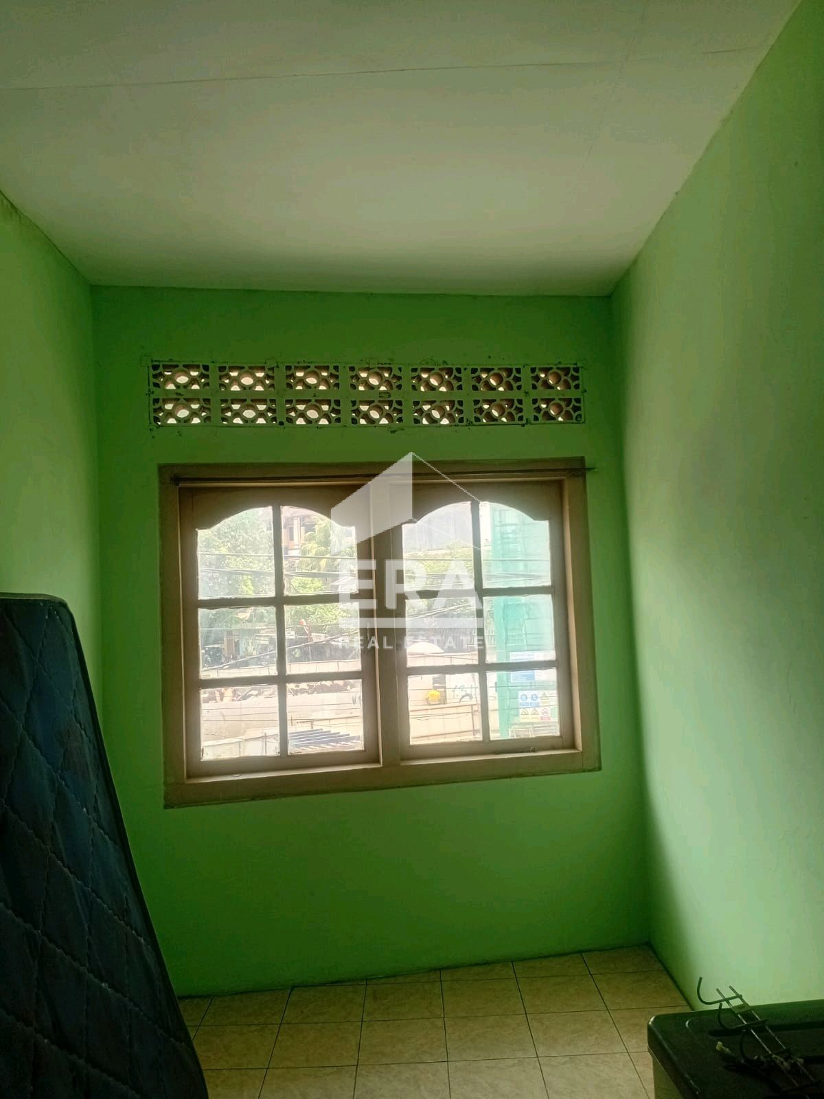 interior 6