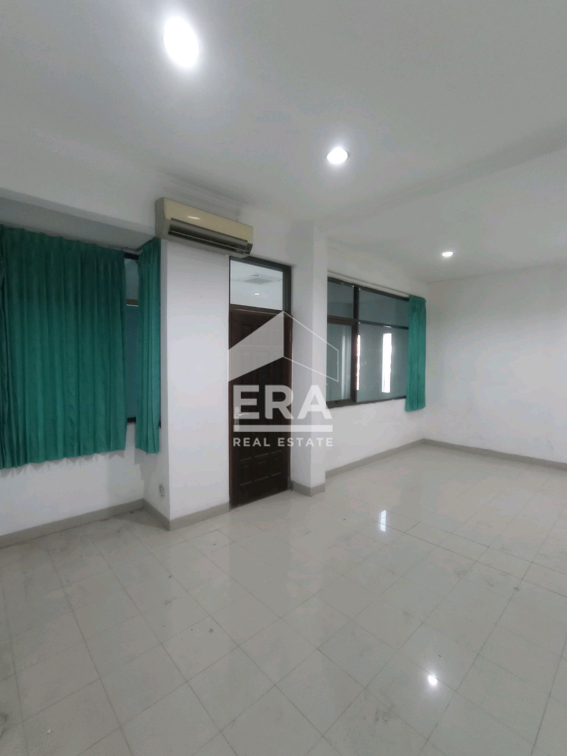 interior 6