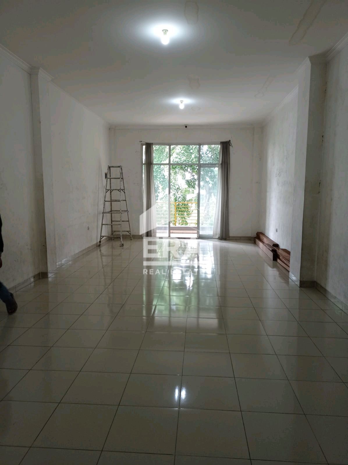 interior 4