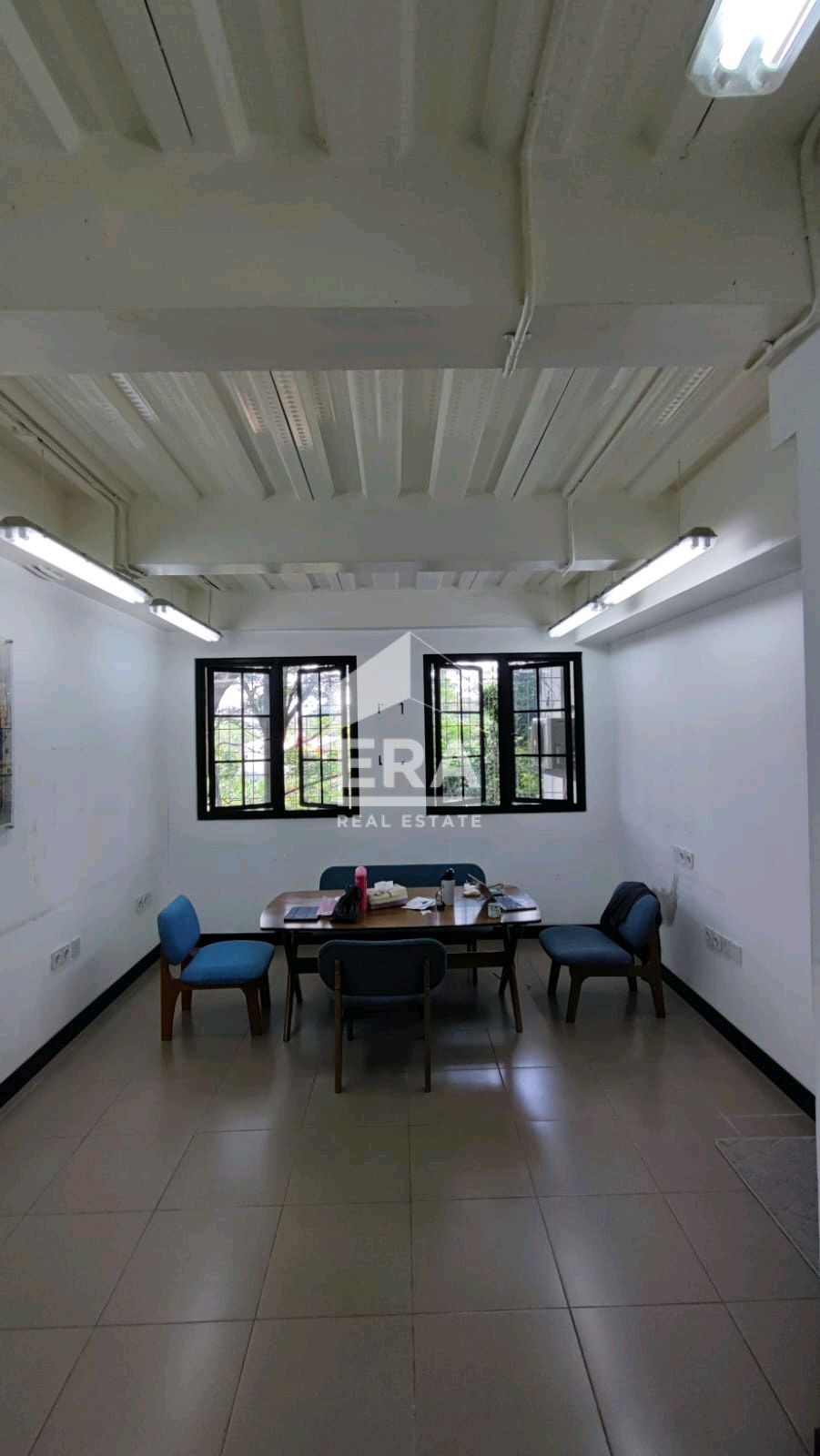 interior 6