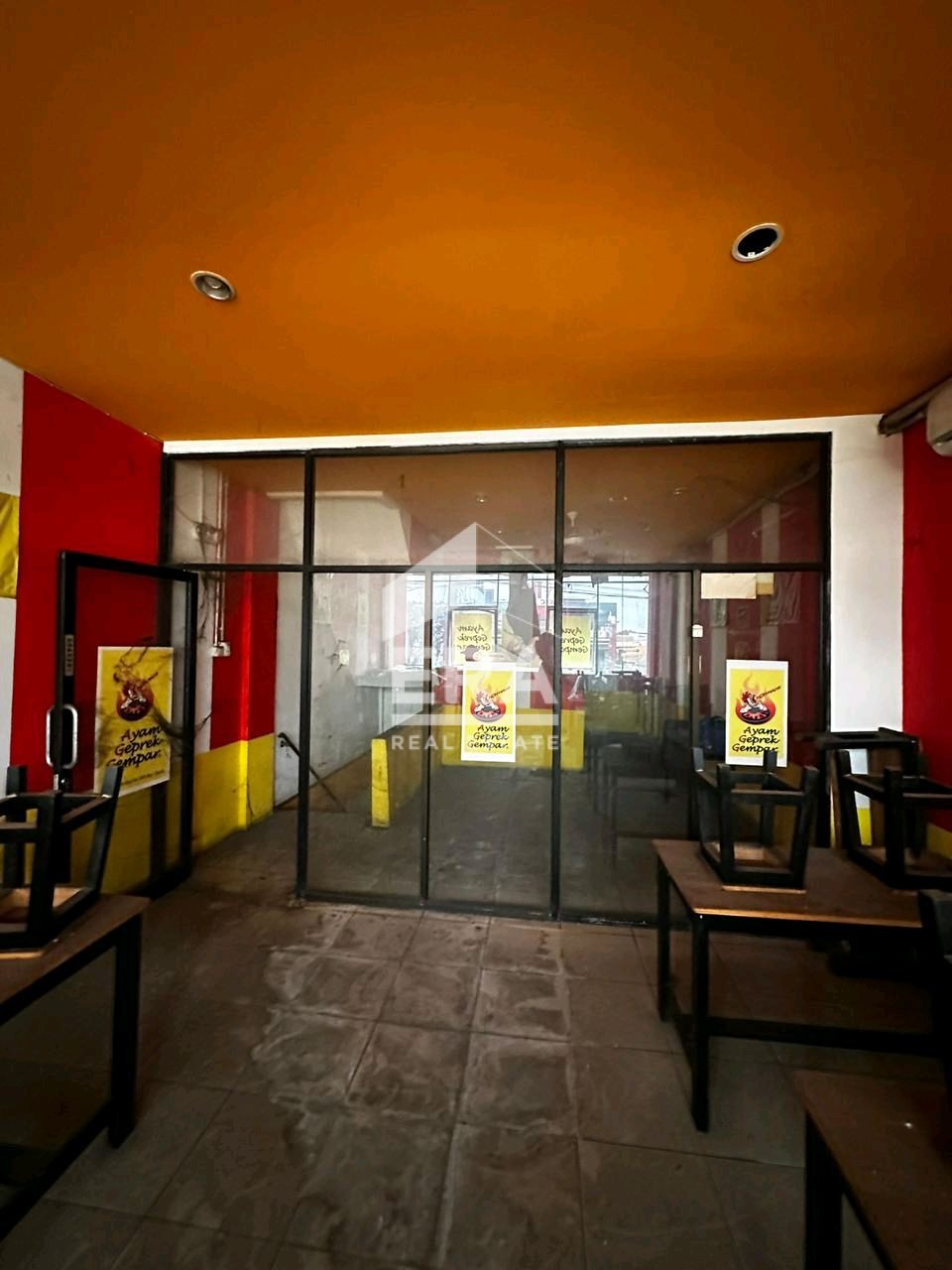 interior 2