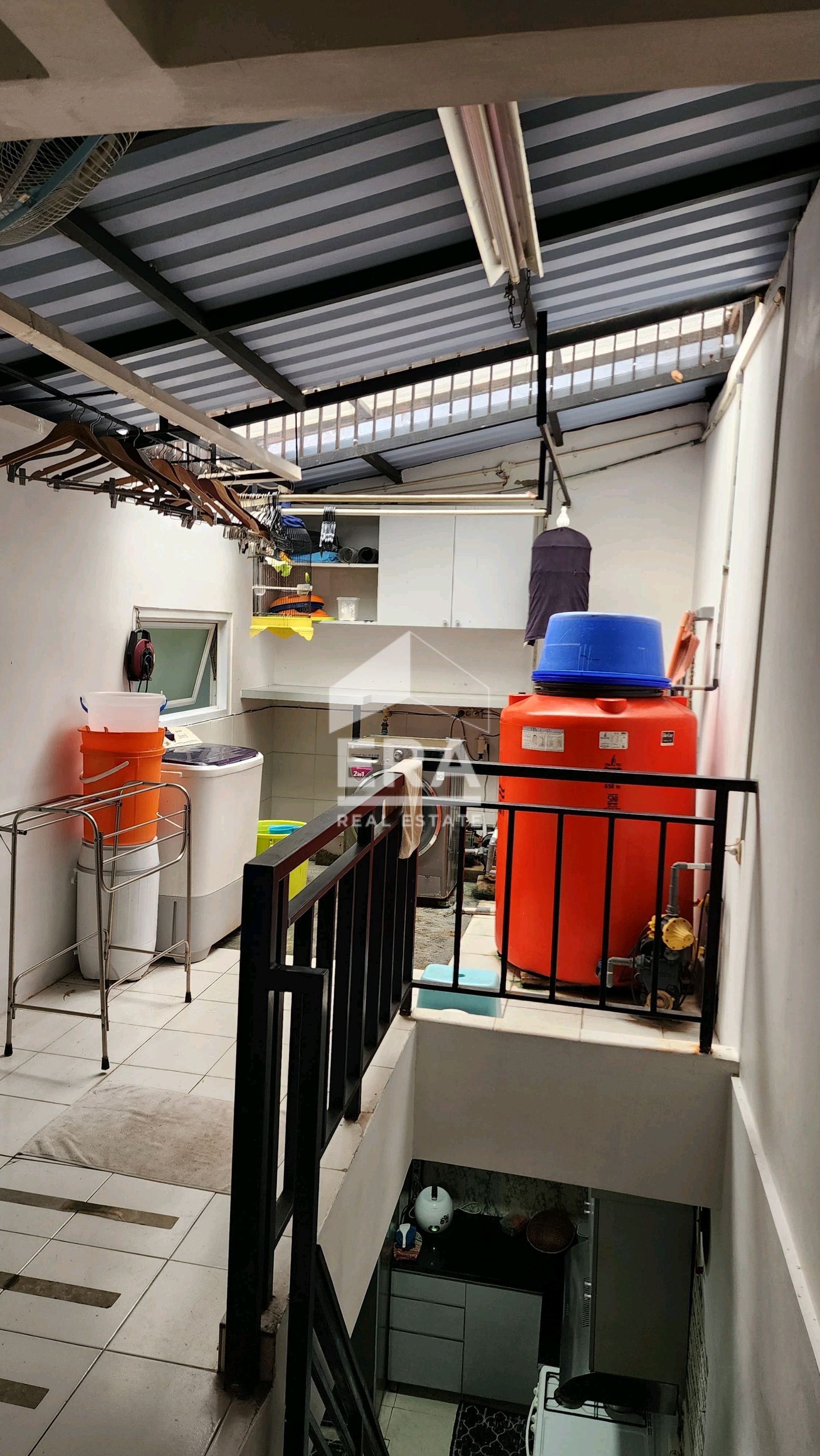 interior 7