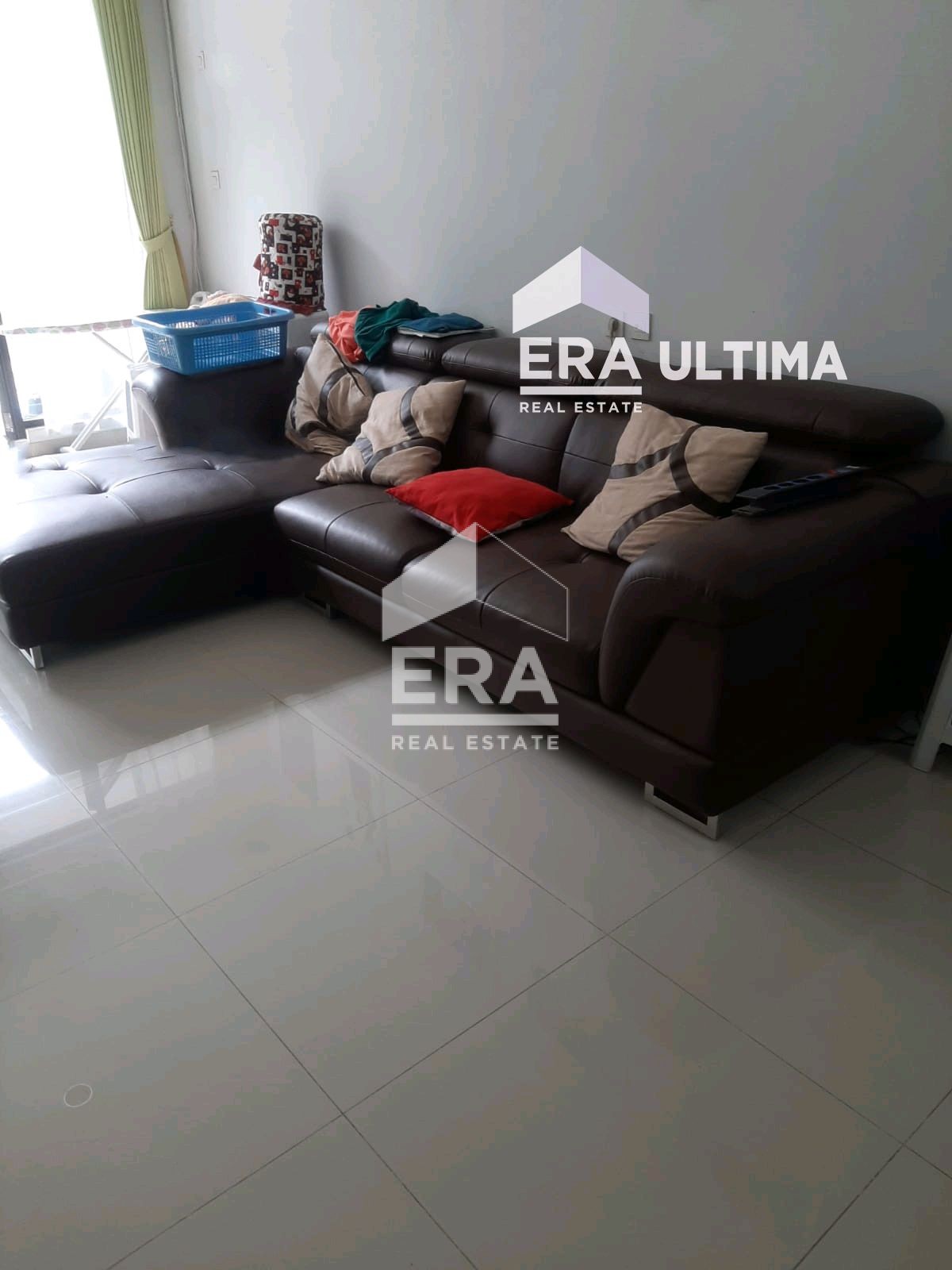 interior 6