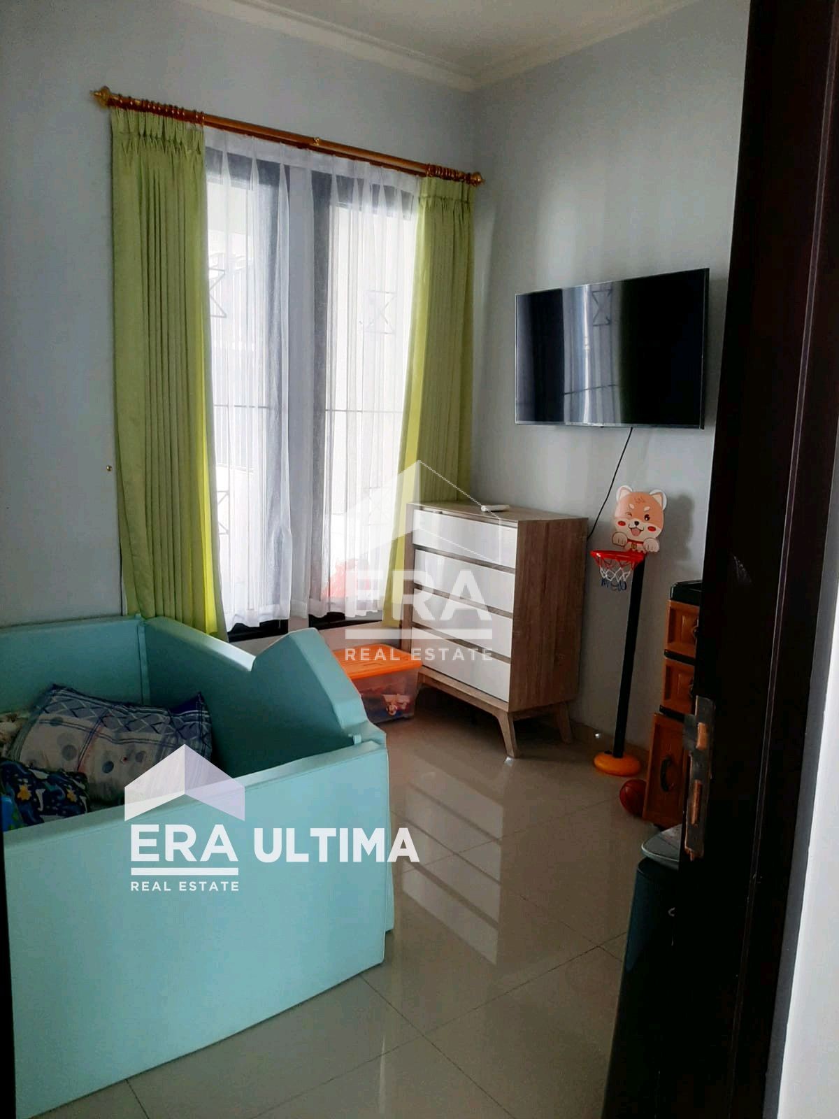 interior 8