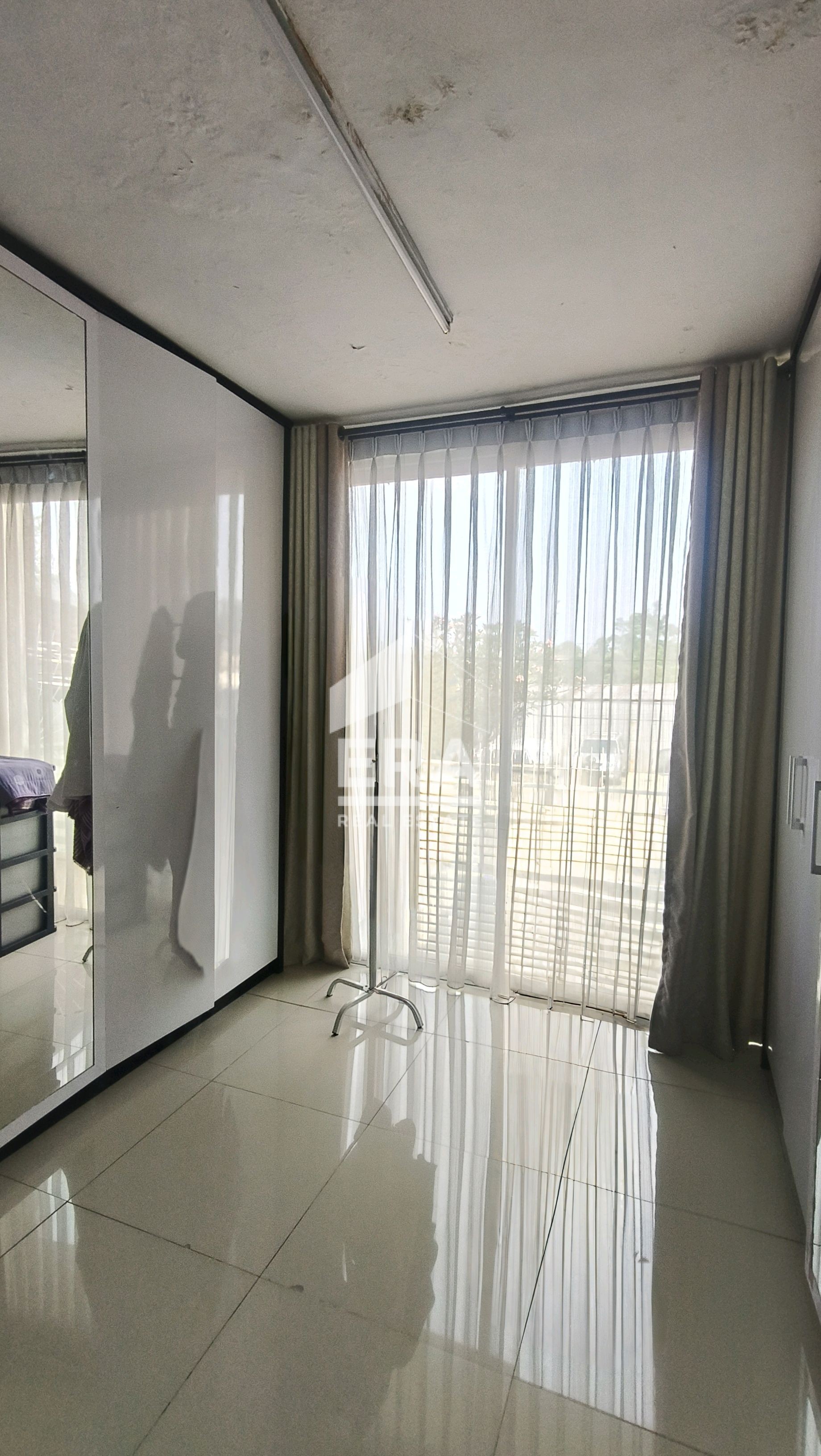 interior 3
