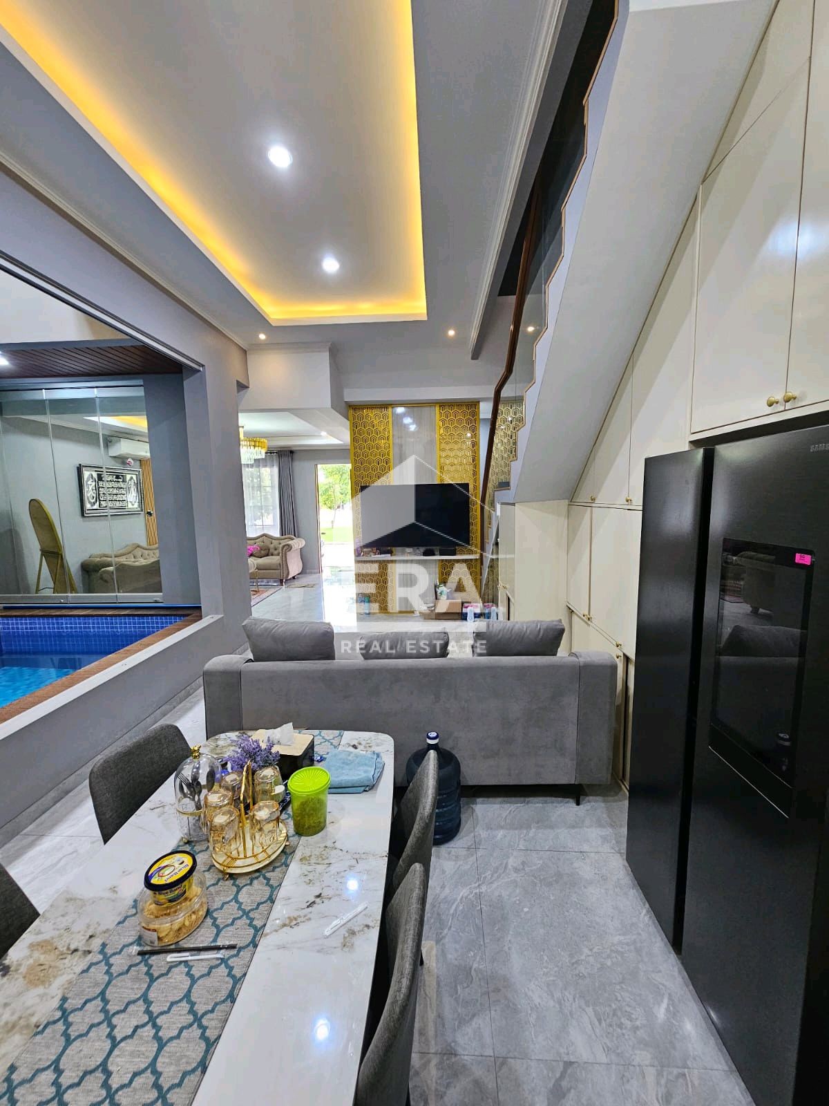 interior 7