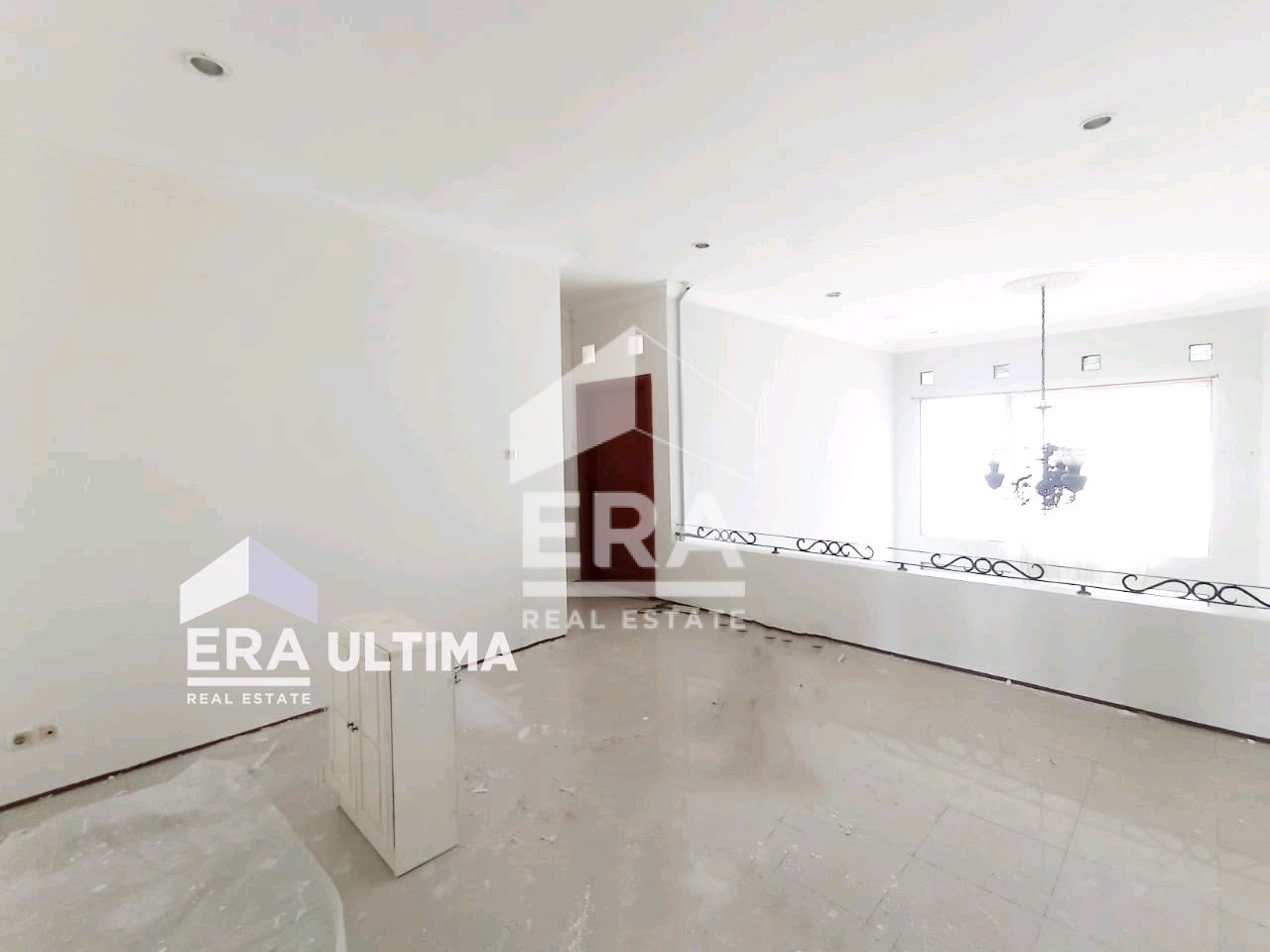 interior 6