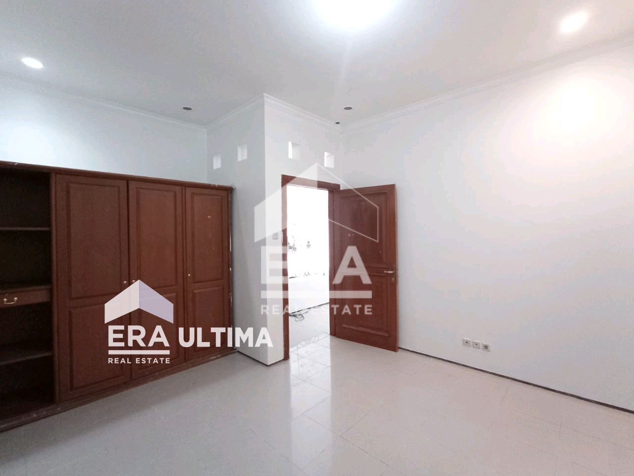 interior 7