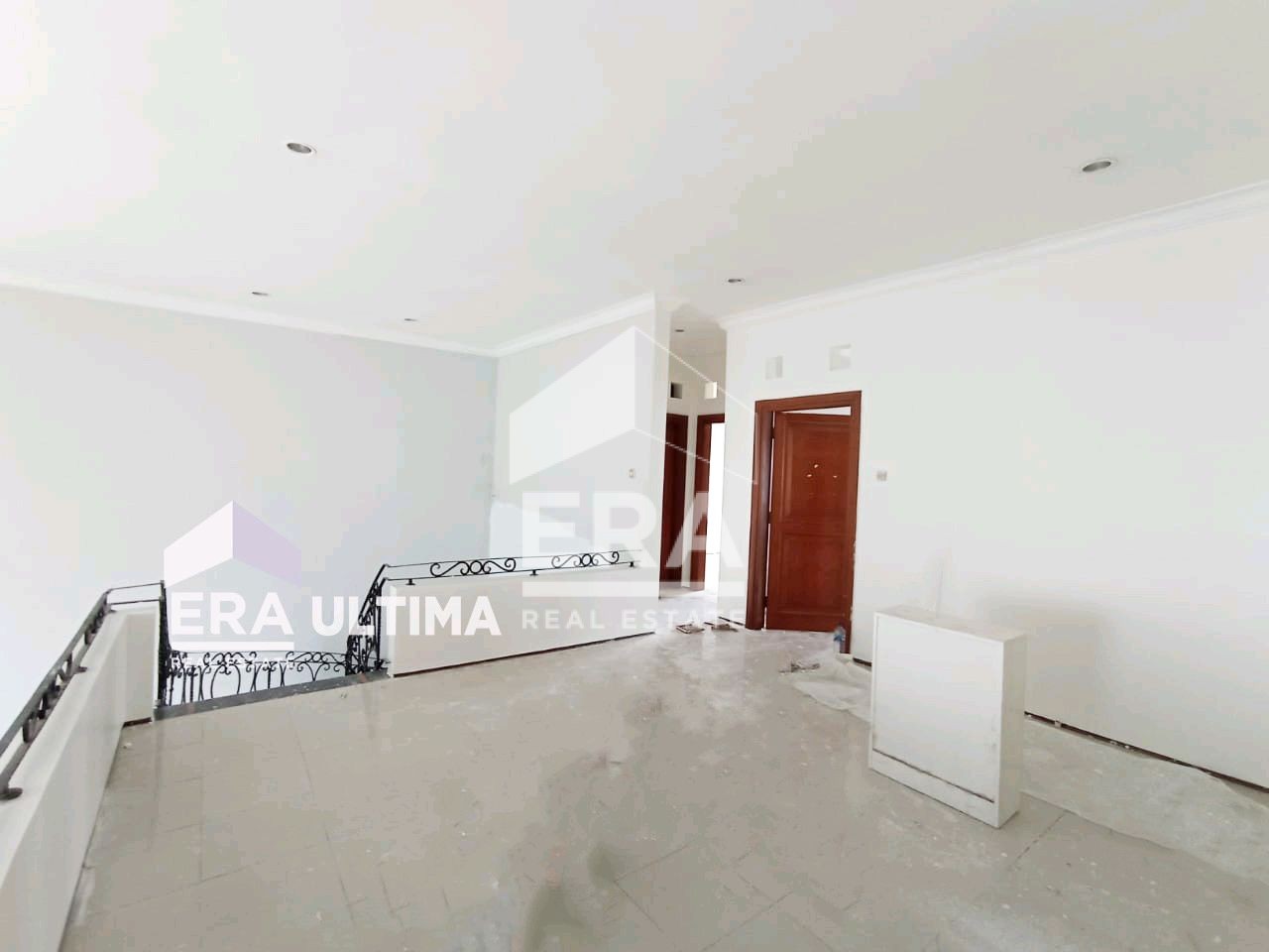 interior 9
