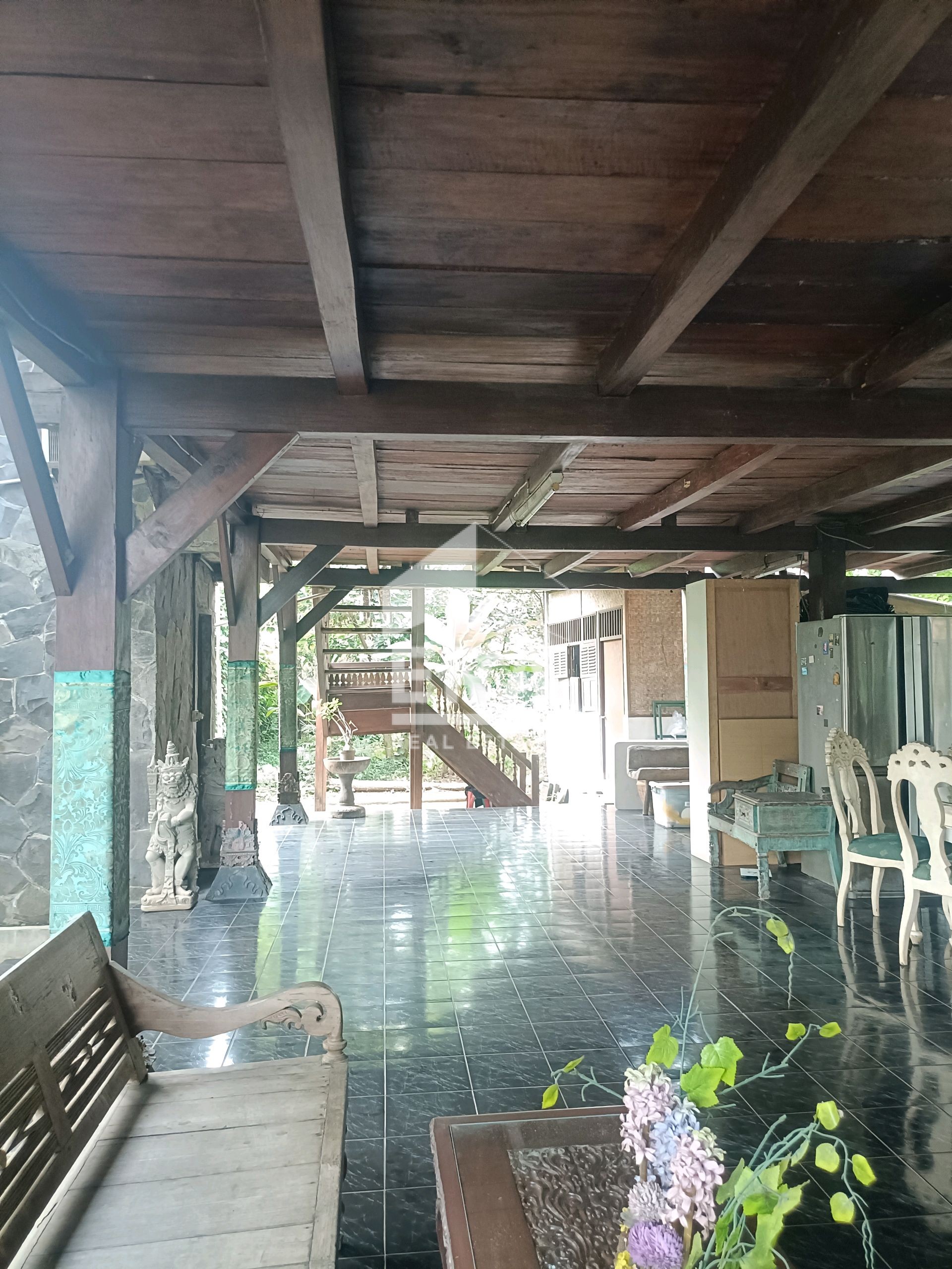 interior 7