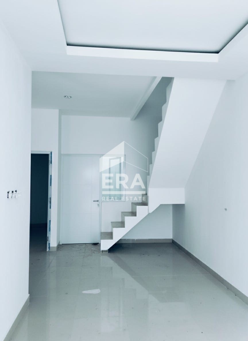 interior 4