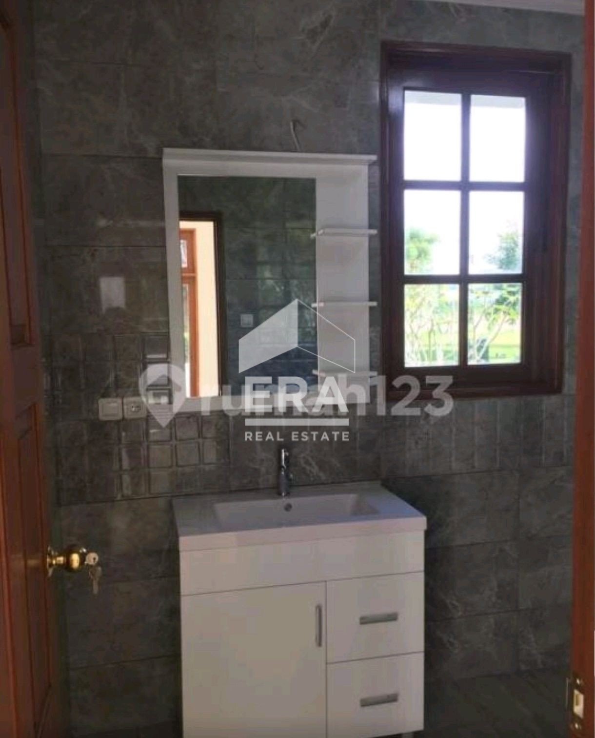interior 7