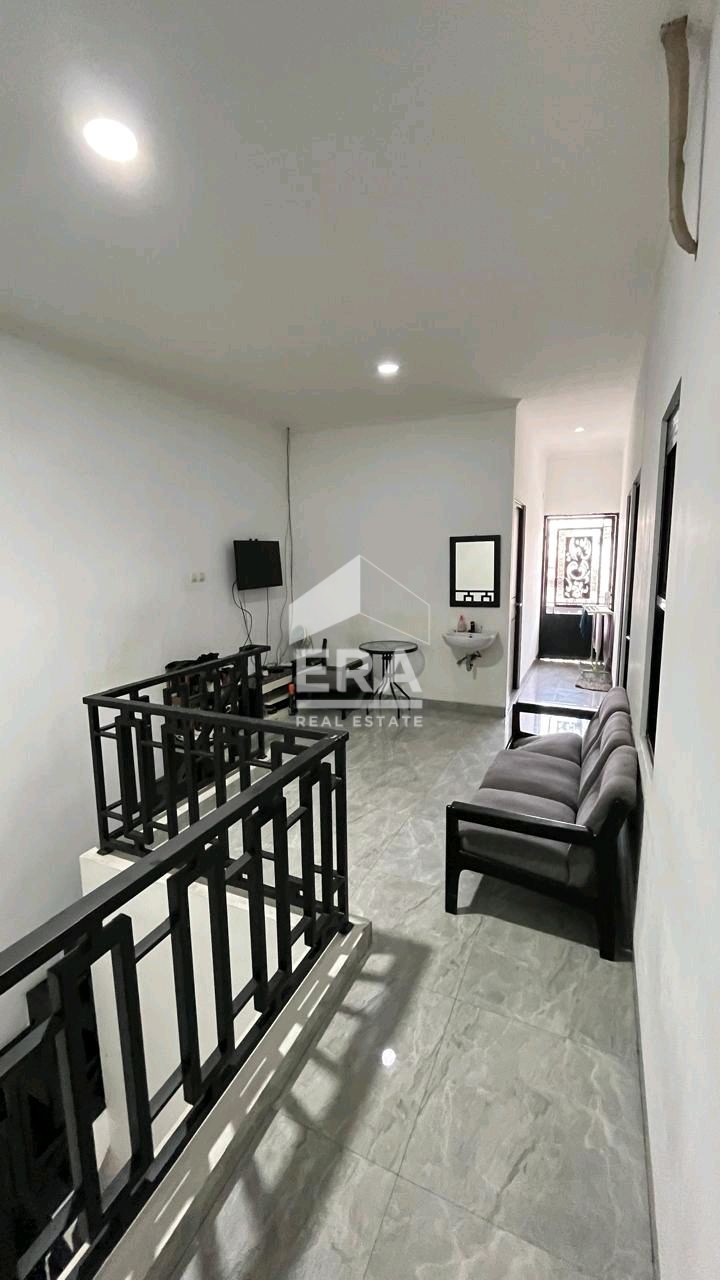 interior 10