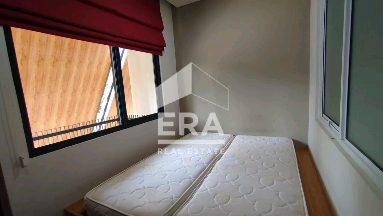 interior 6