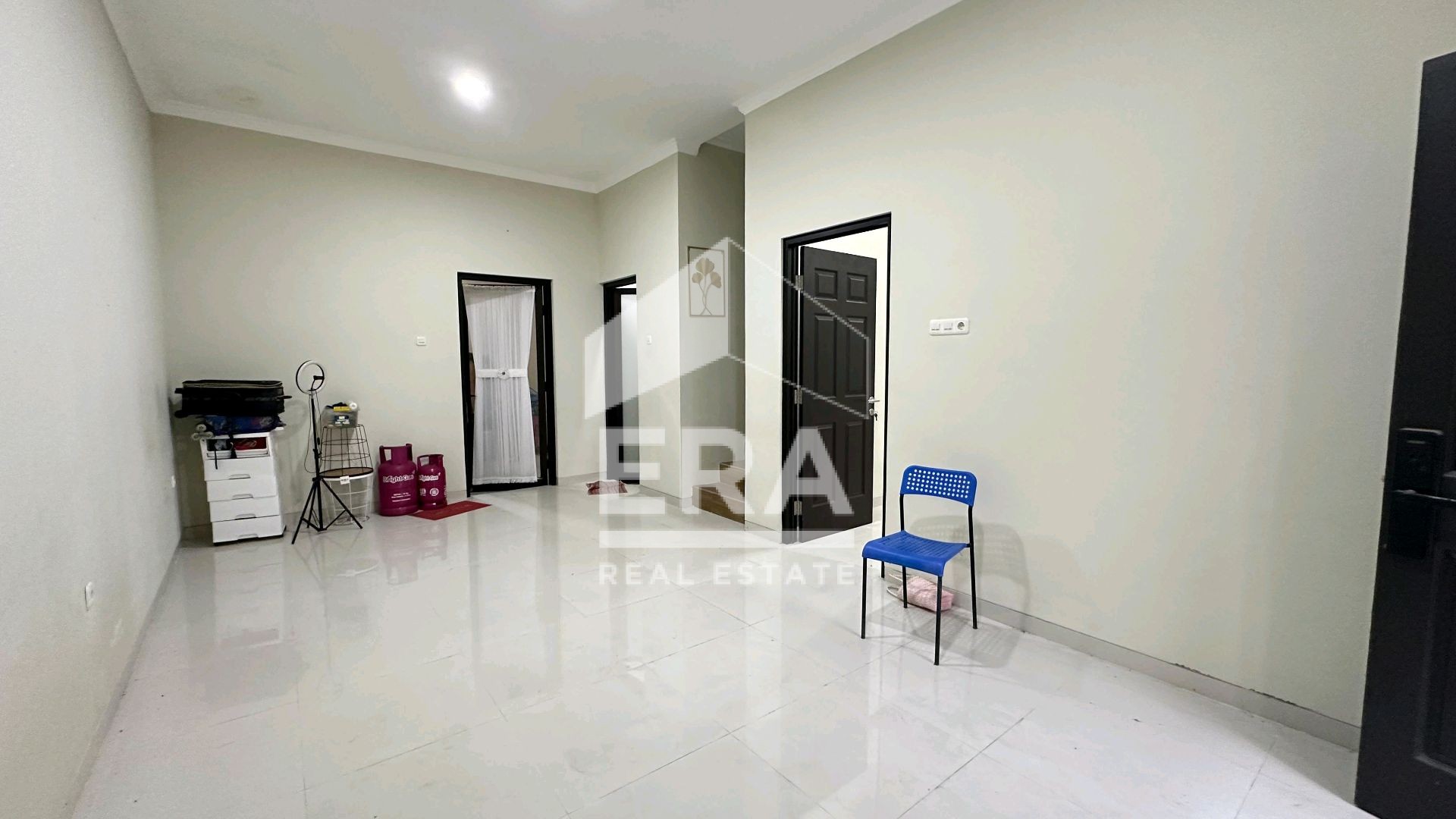interior 10