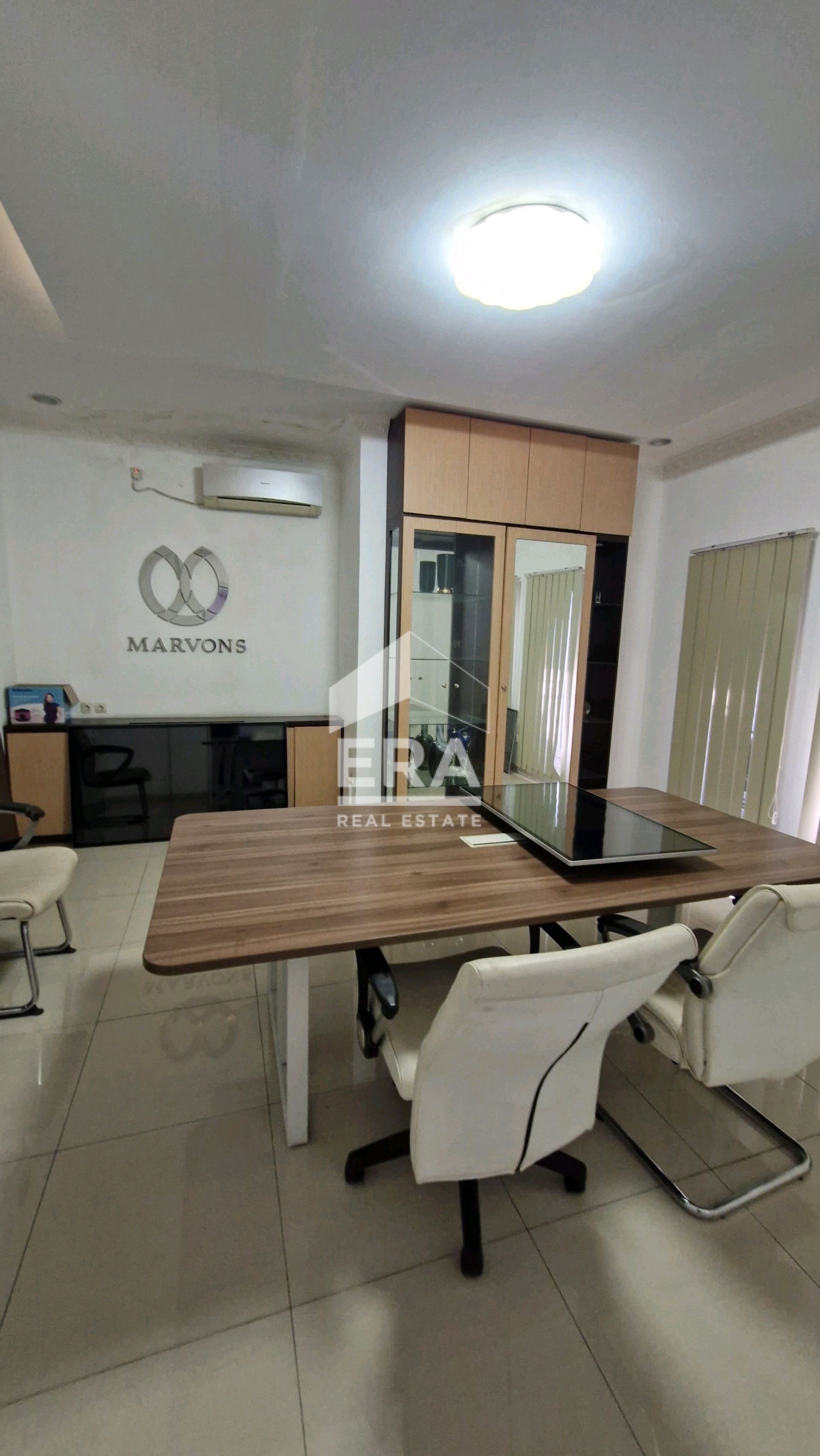 interior 6