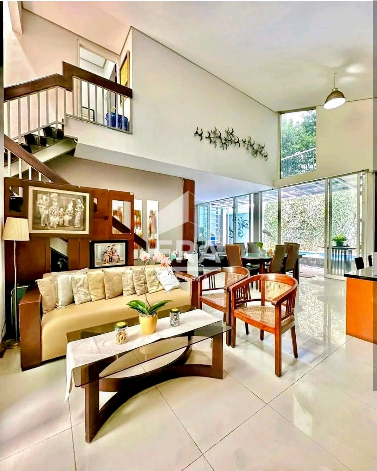 interior 2