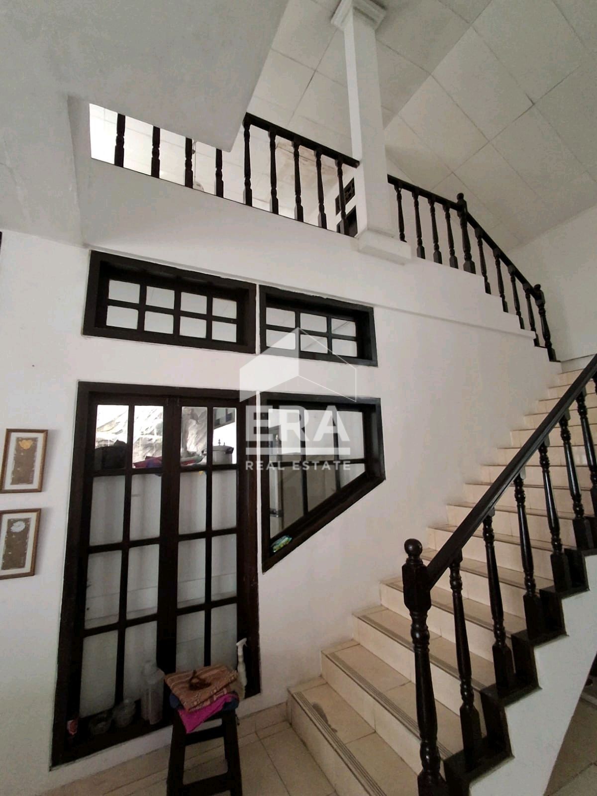 interior 6