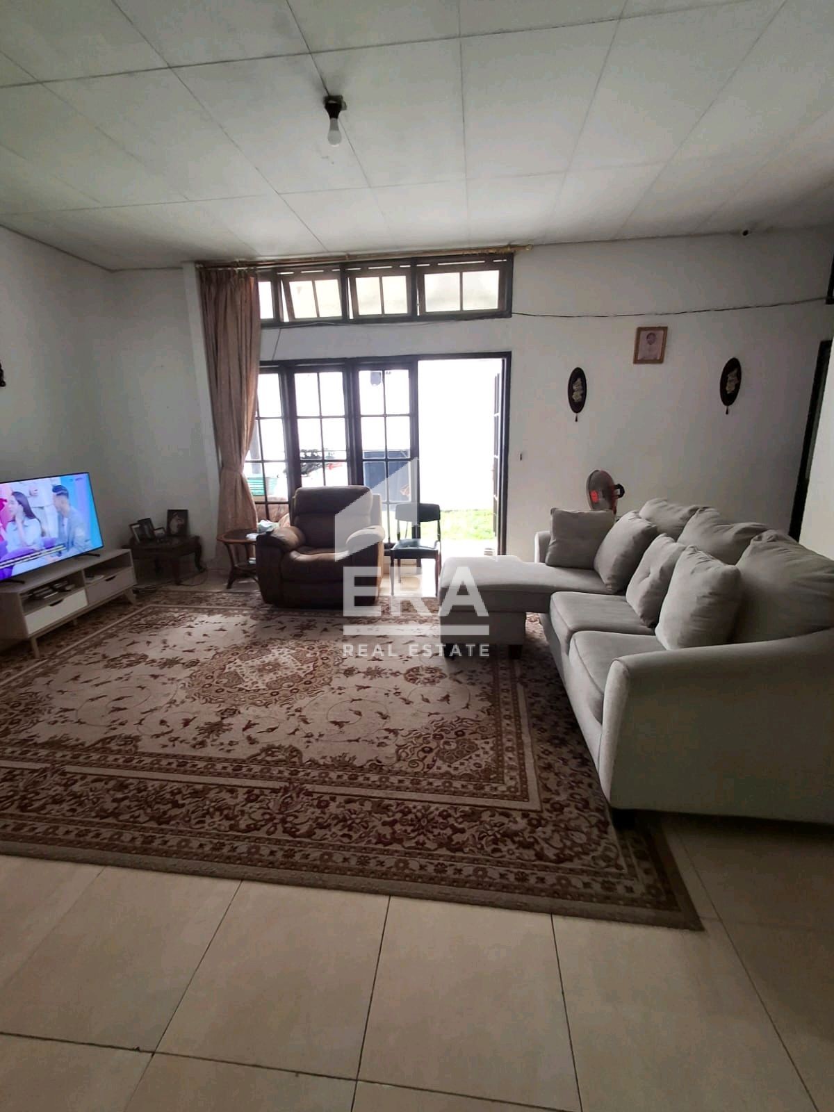 interior 9