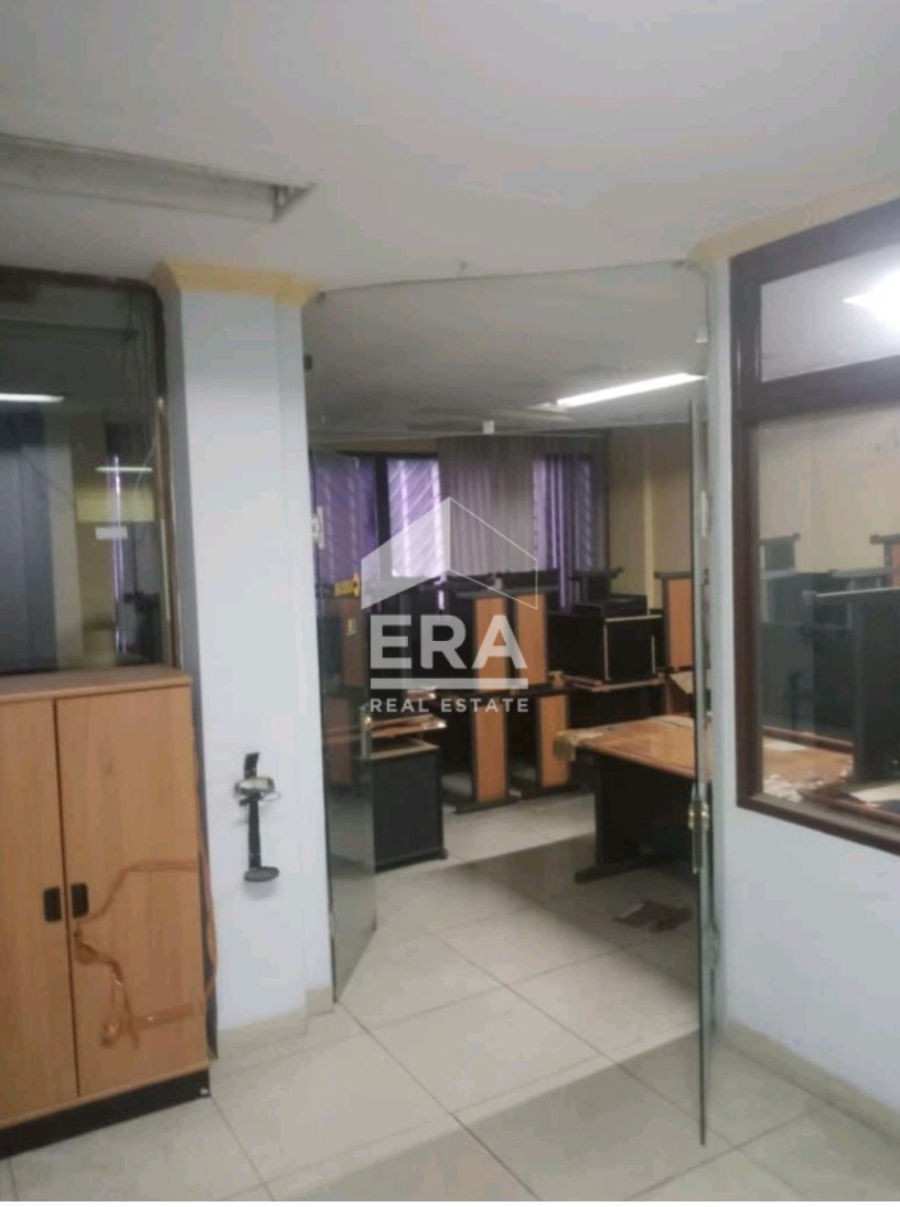interior 6