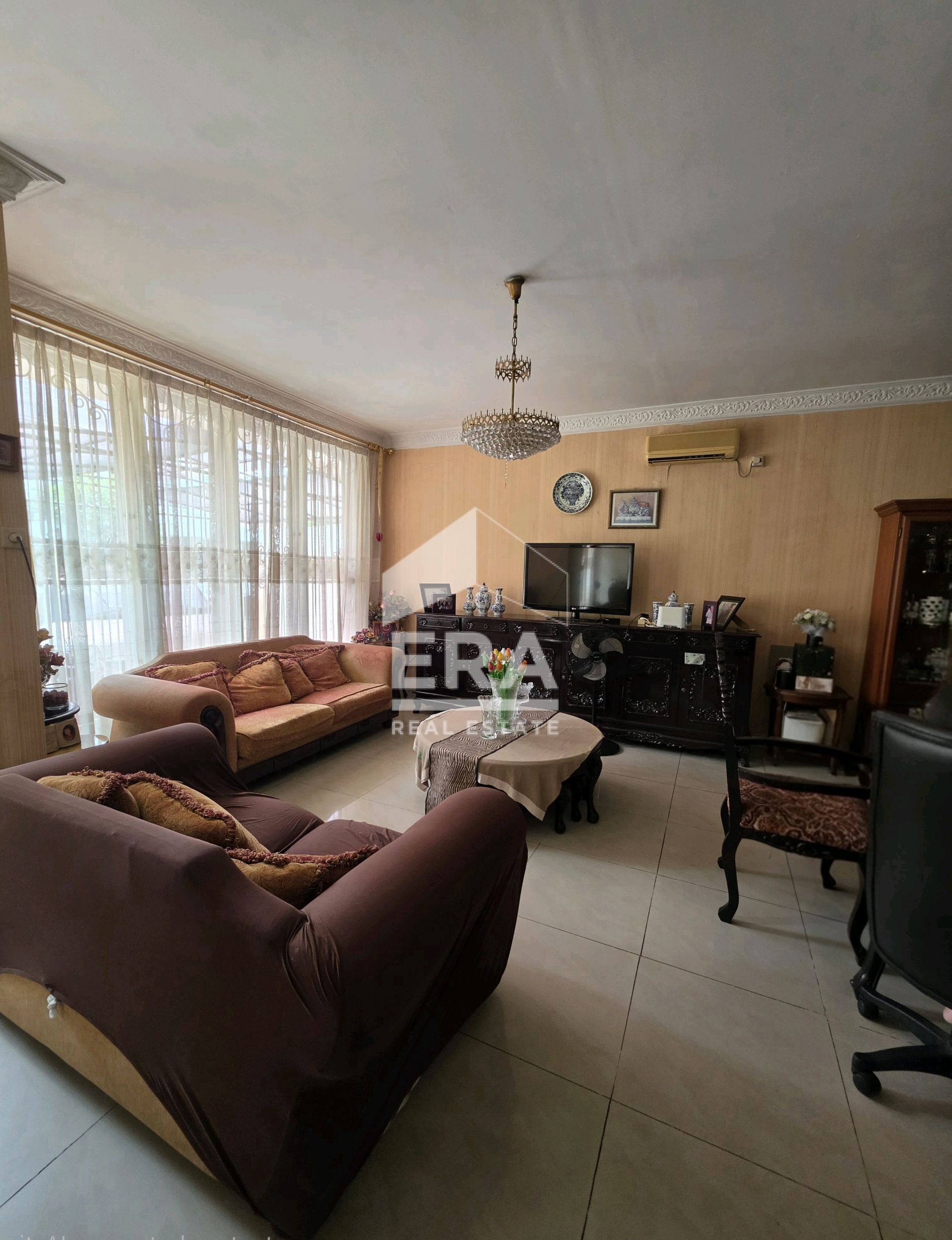 interior 2