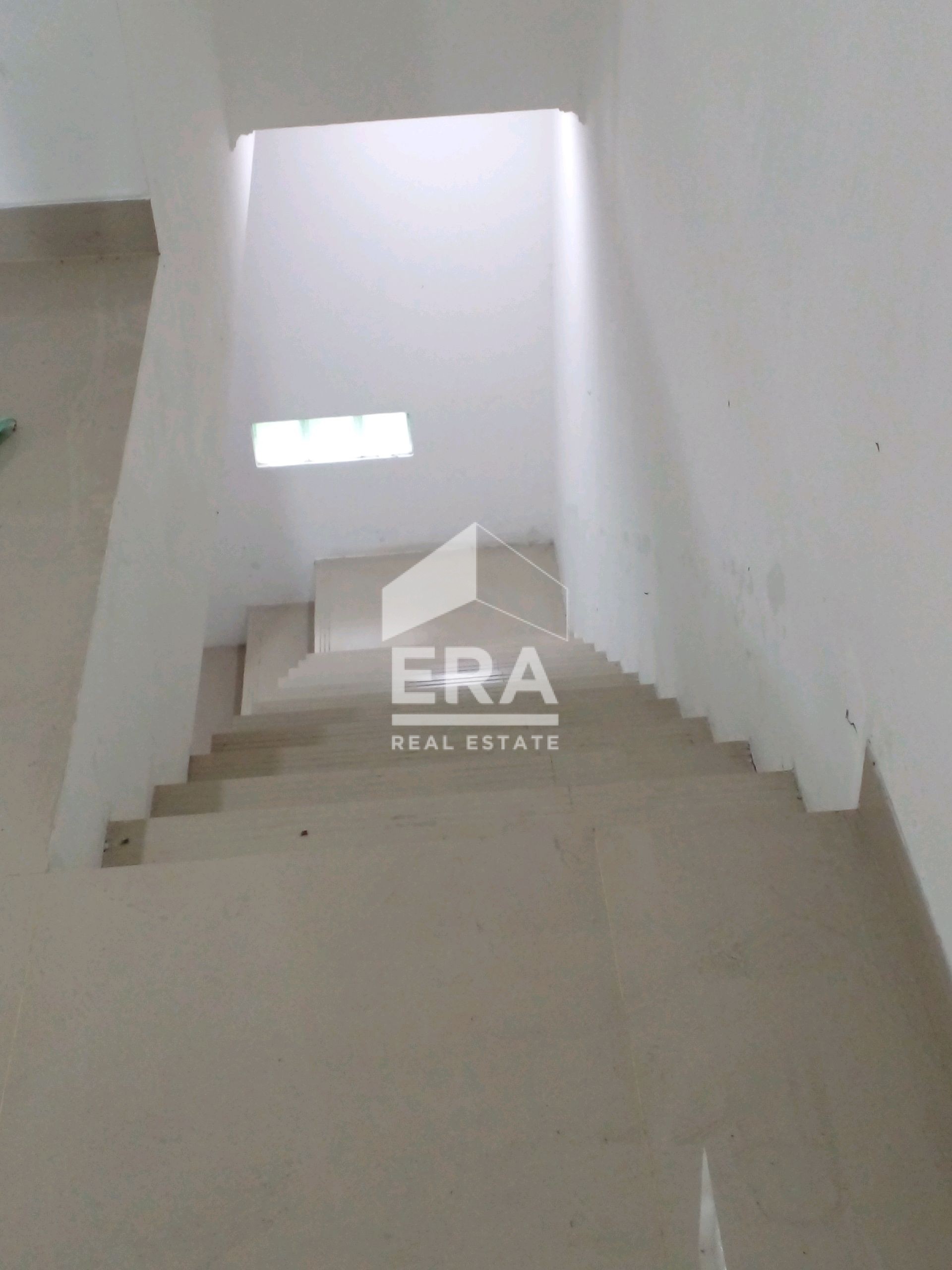 interior 4