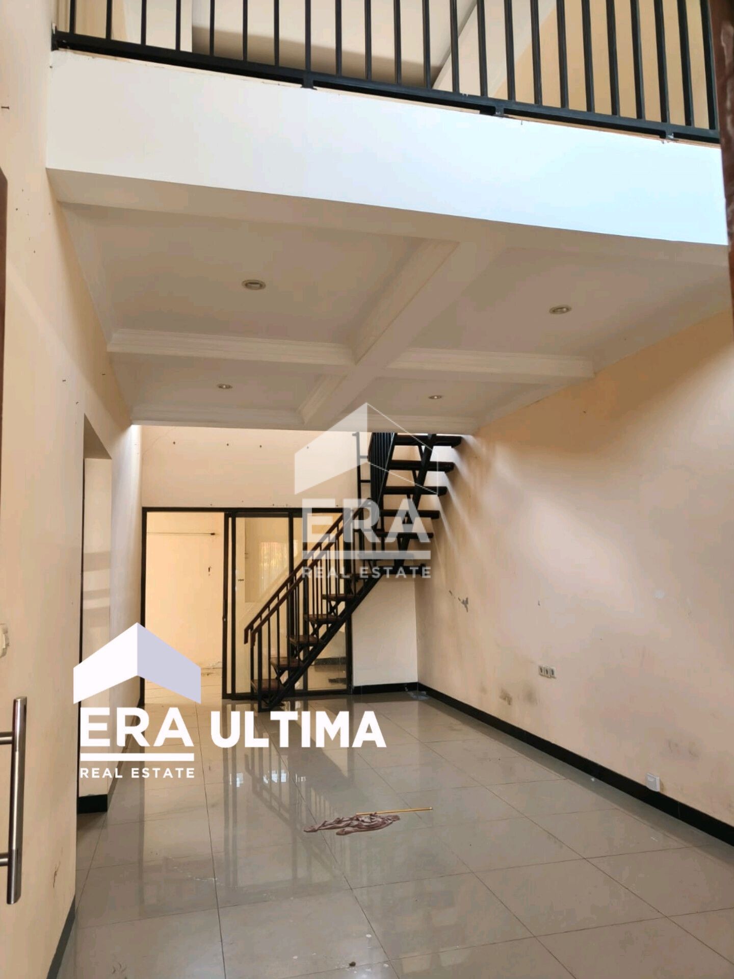 interior 4