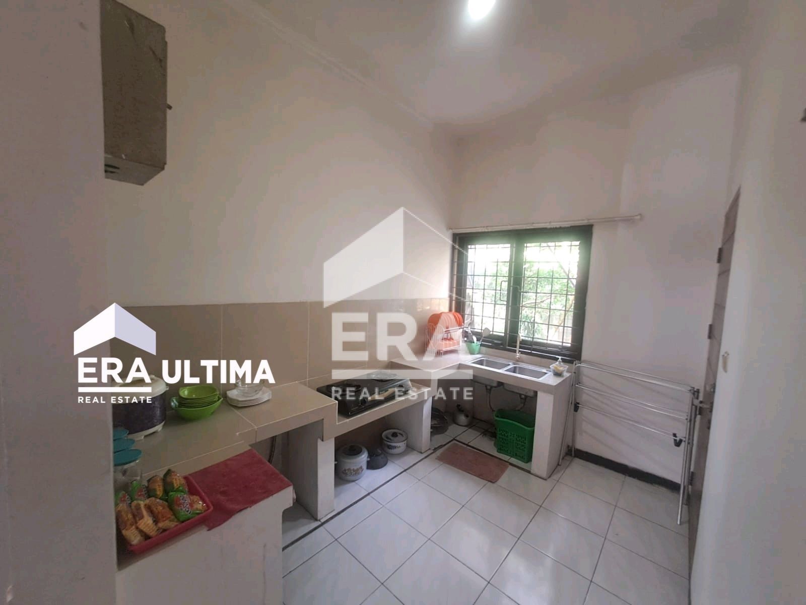 interior 8