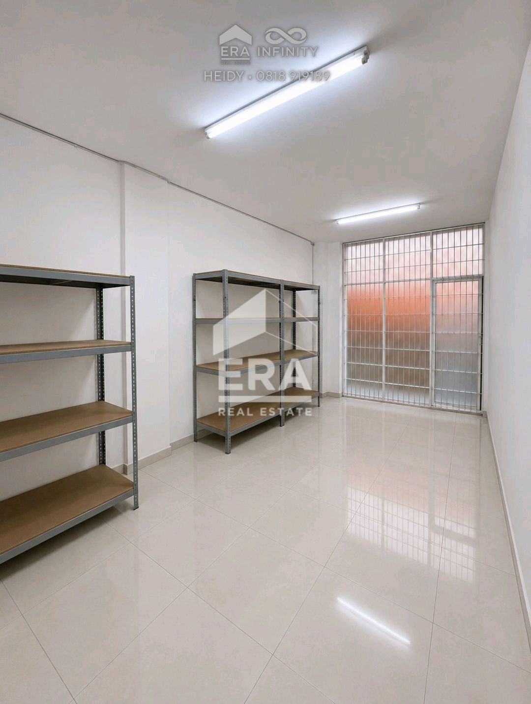 interior 8