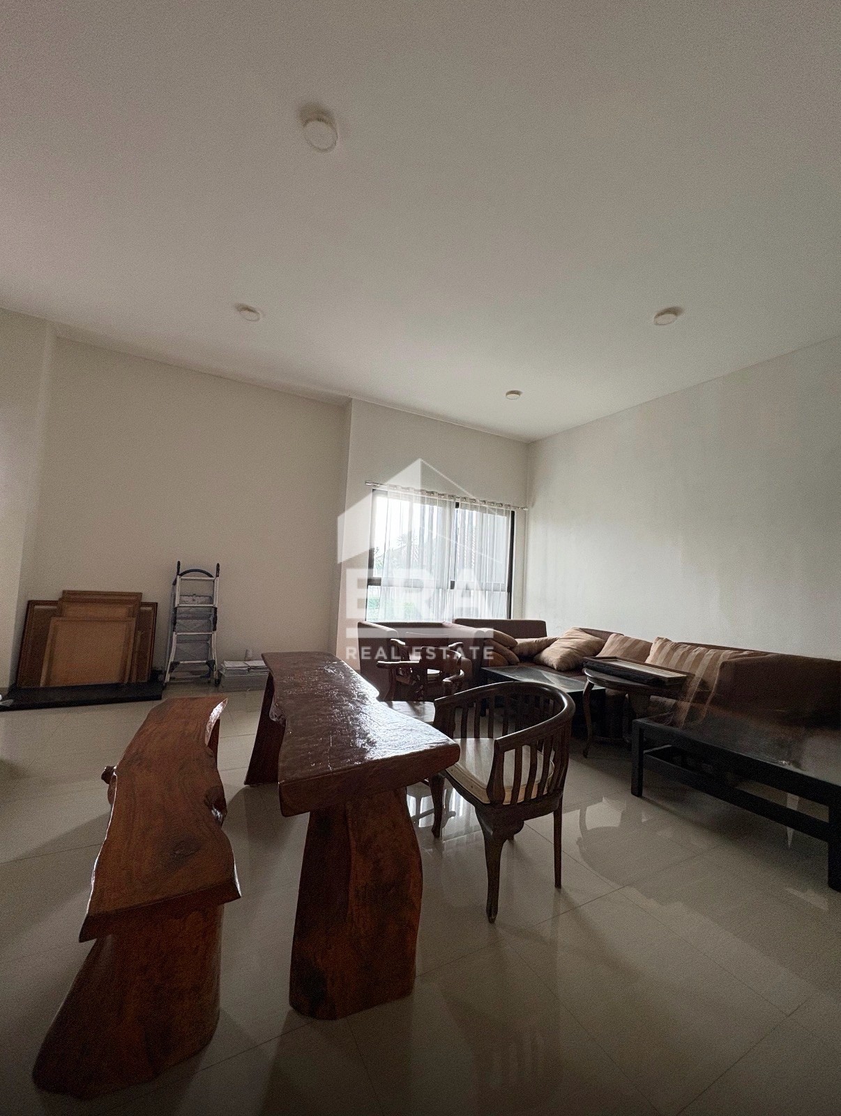 interior 4