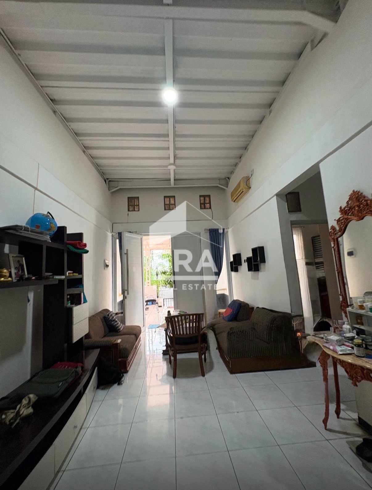 interior 2