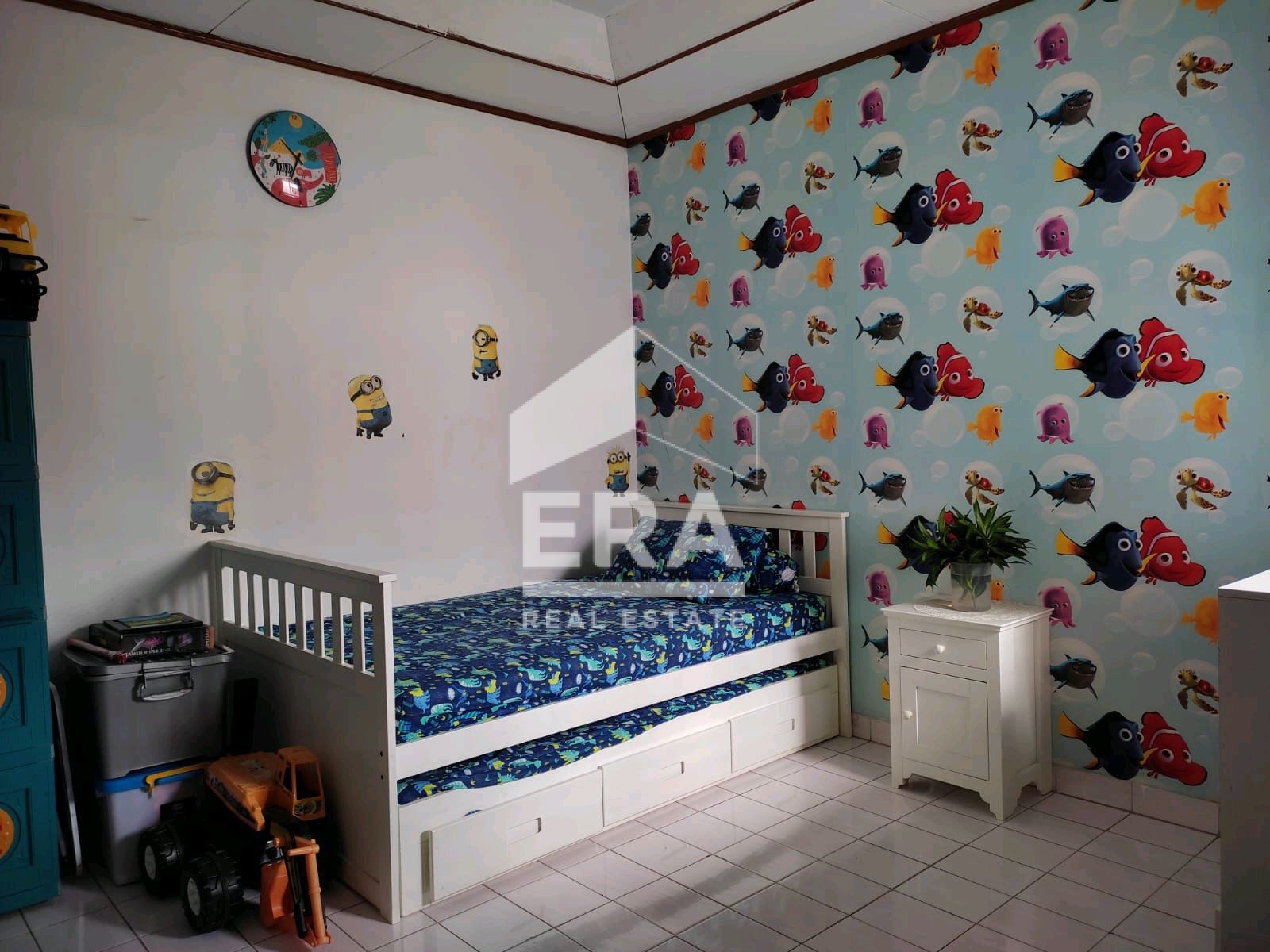 interior 8