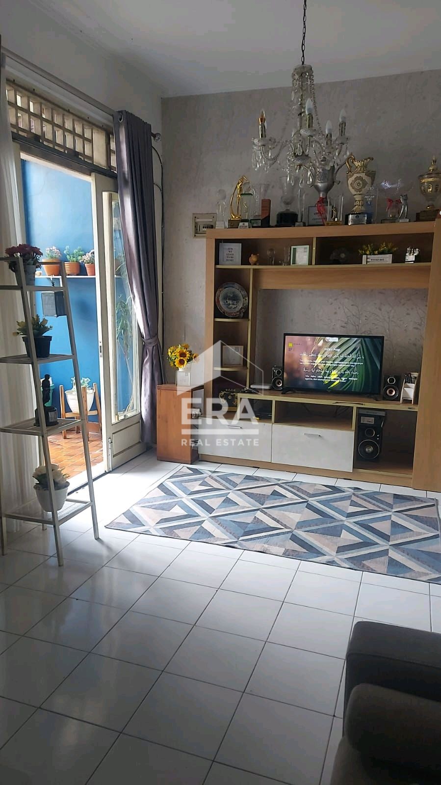 interior 9